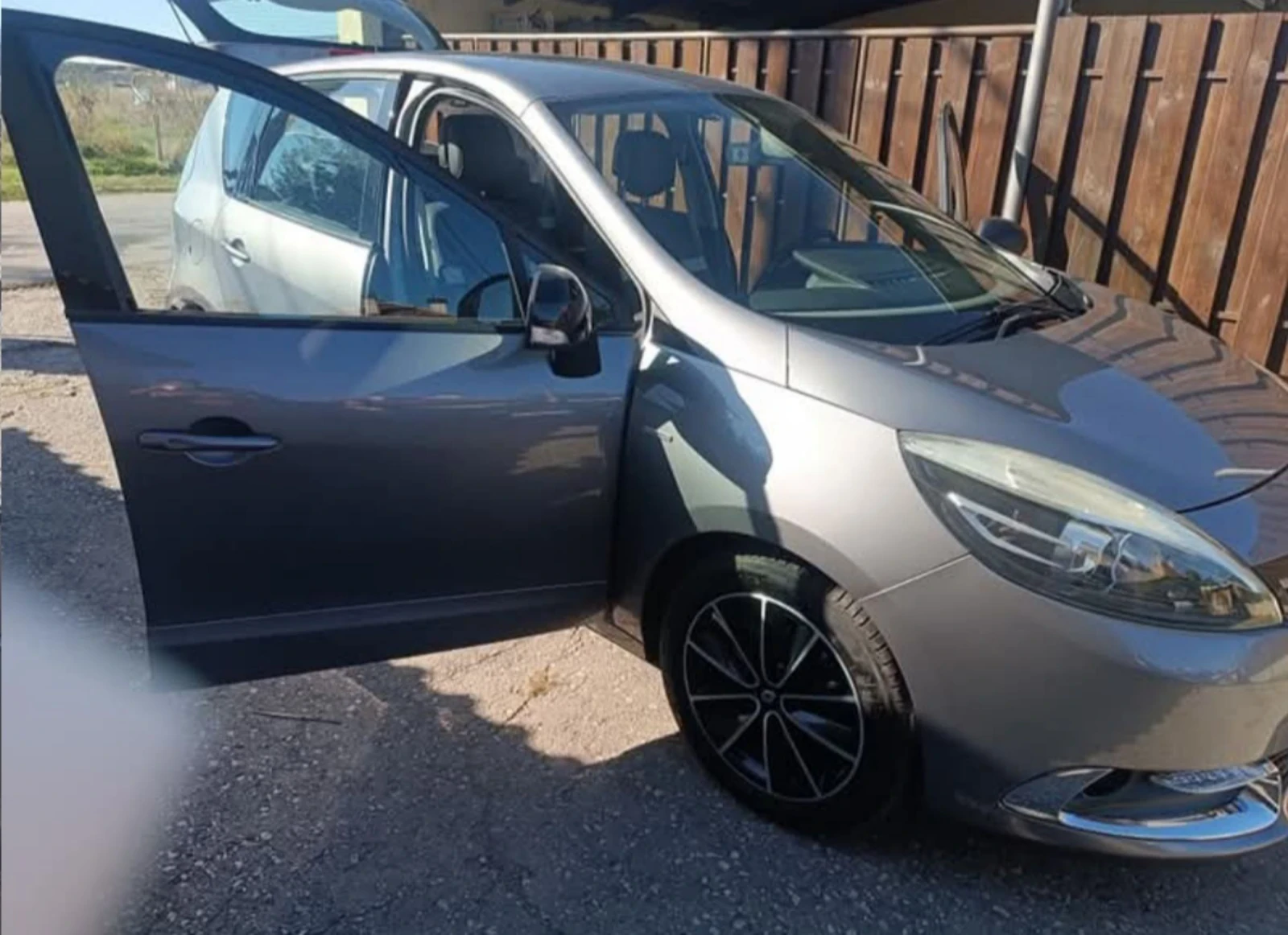 Renault Scenic  - изображение 8