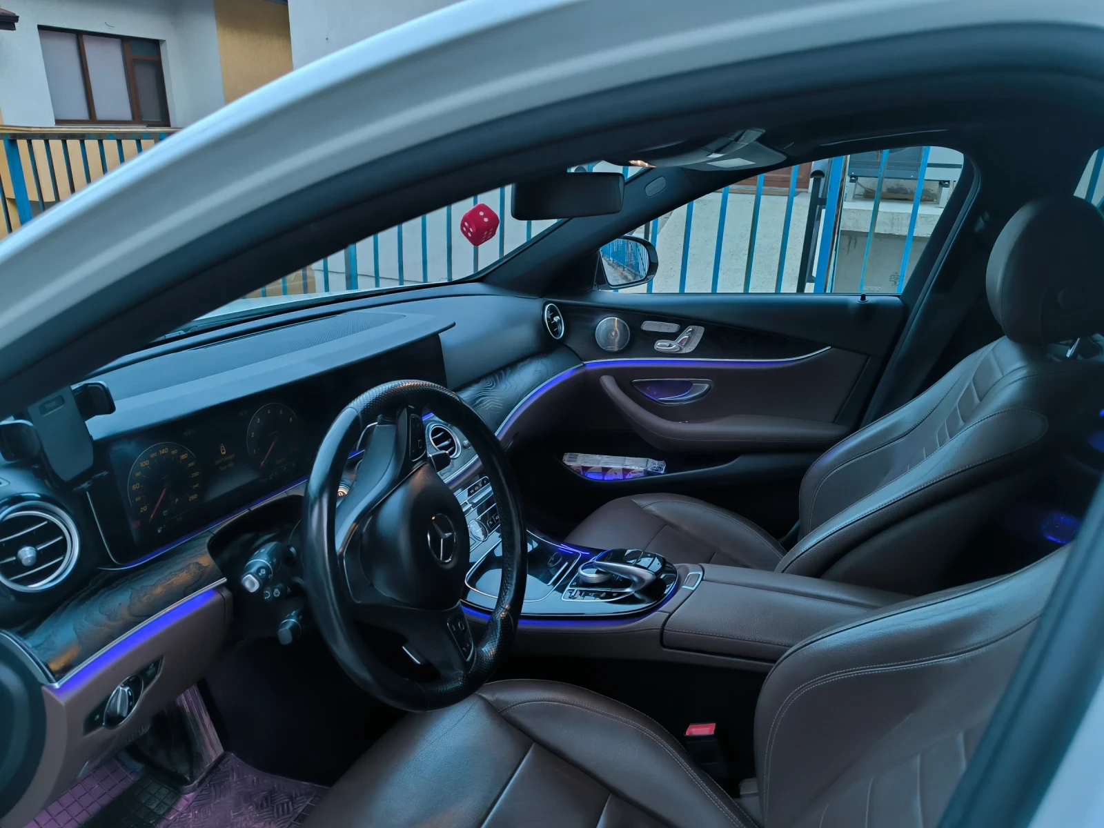 Mercedes-Benz E 400 Е400 4Matic AMG LINE - изображение 10