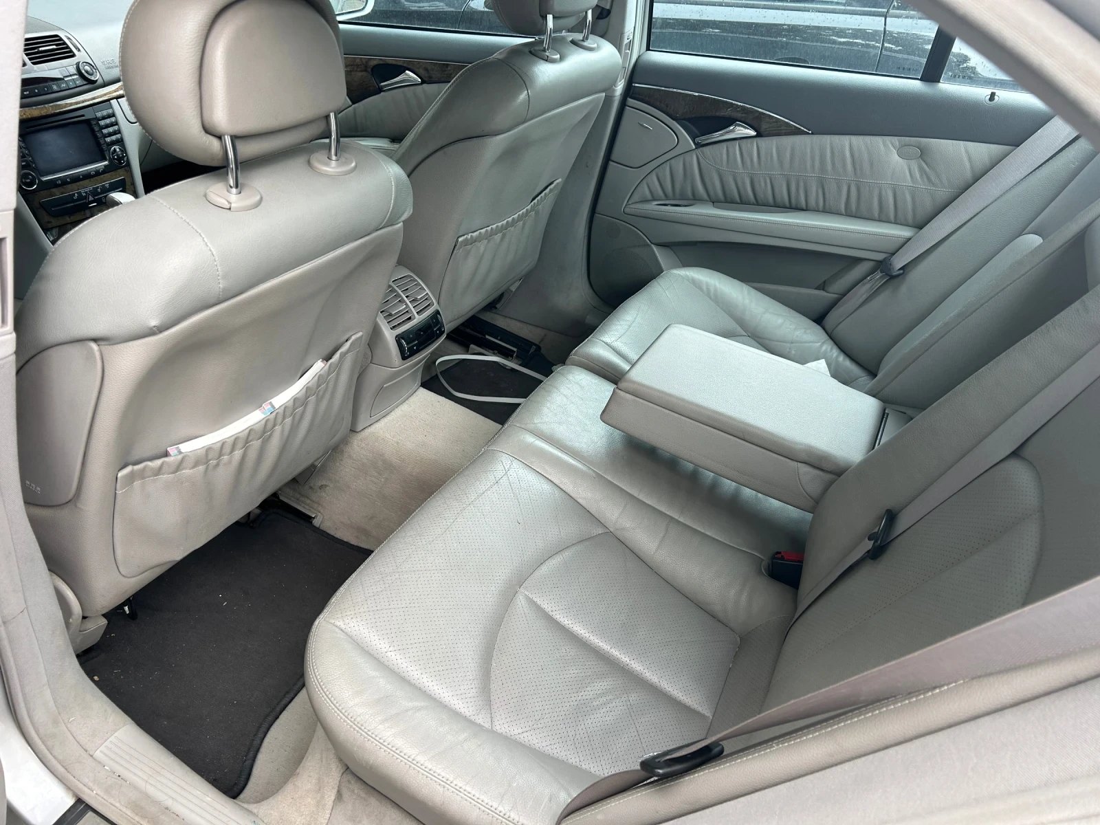 Mercedes-Benz E 320  - изображение 4