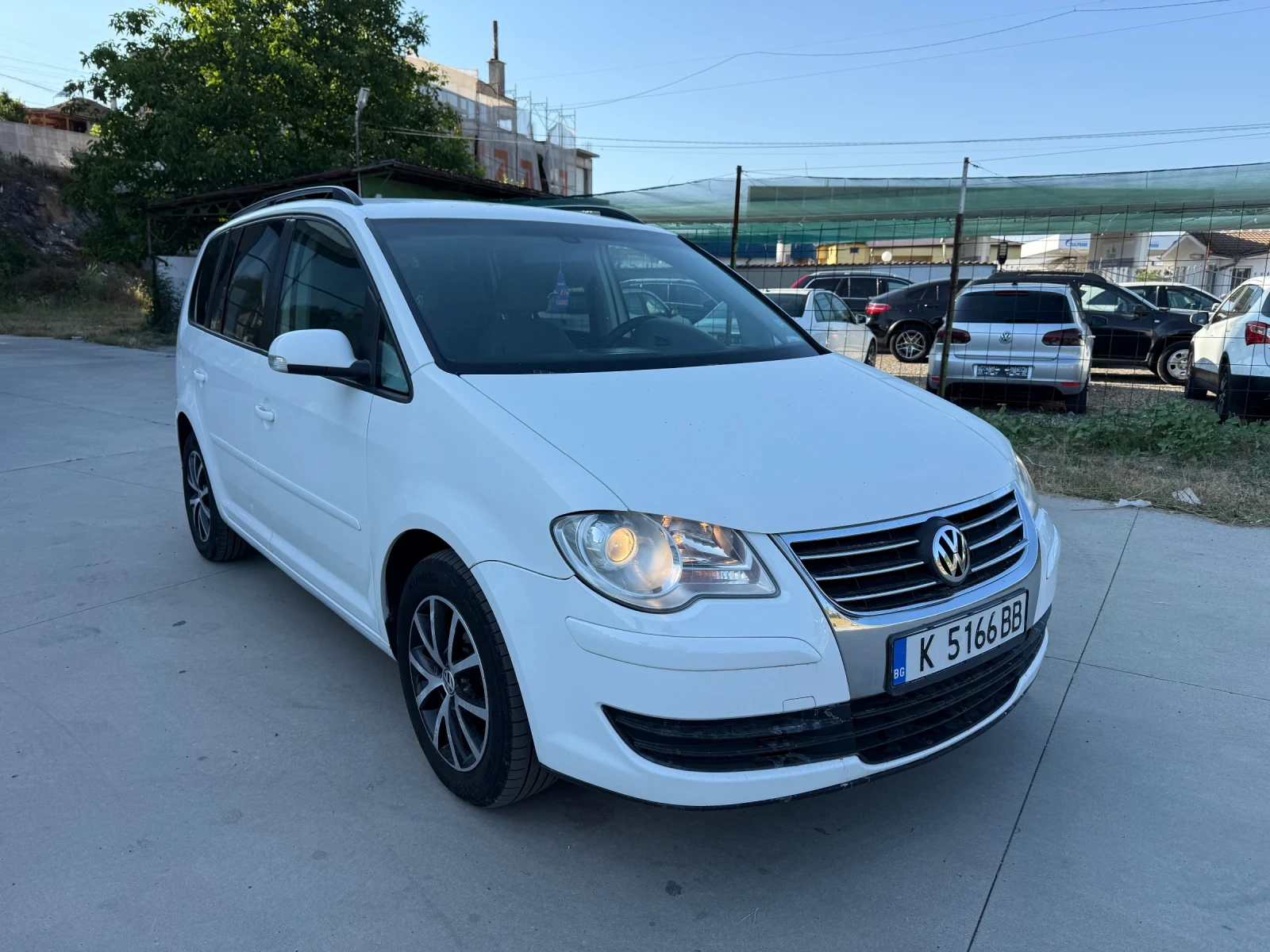 VW Touran Автоматик/Подгрев на седалките/Климатроник/Темпома - изображение 8