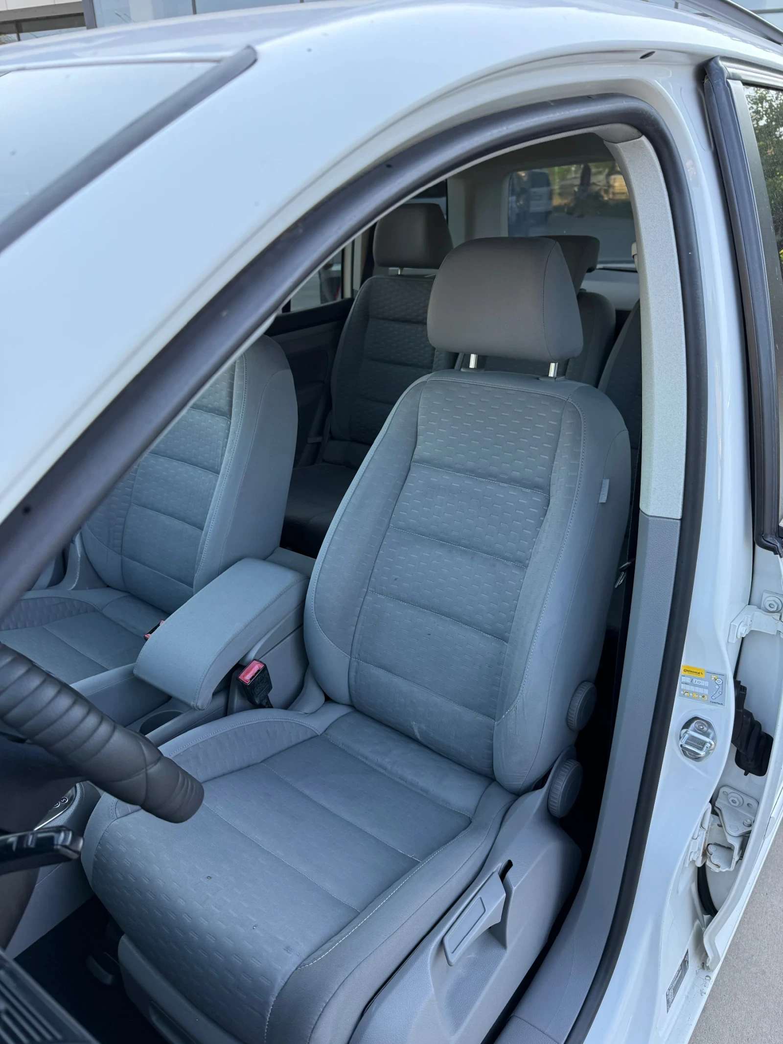 VW Touran /  // | Mobile.bg   14