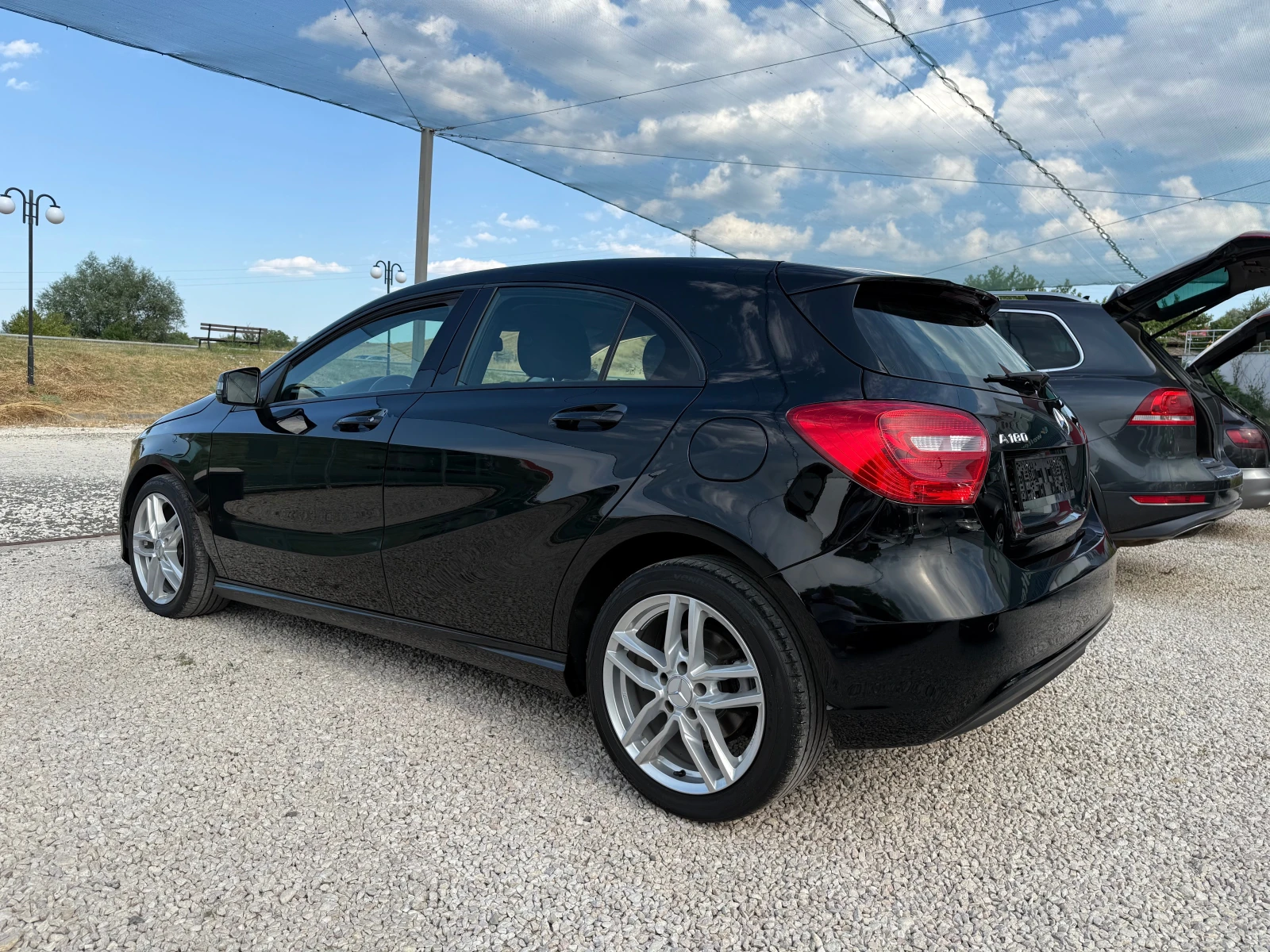Mercedes-Benz A 180 1.6i, Евро6,  - изображение 6