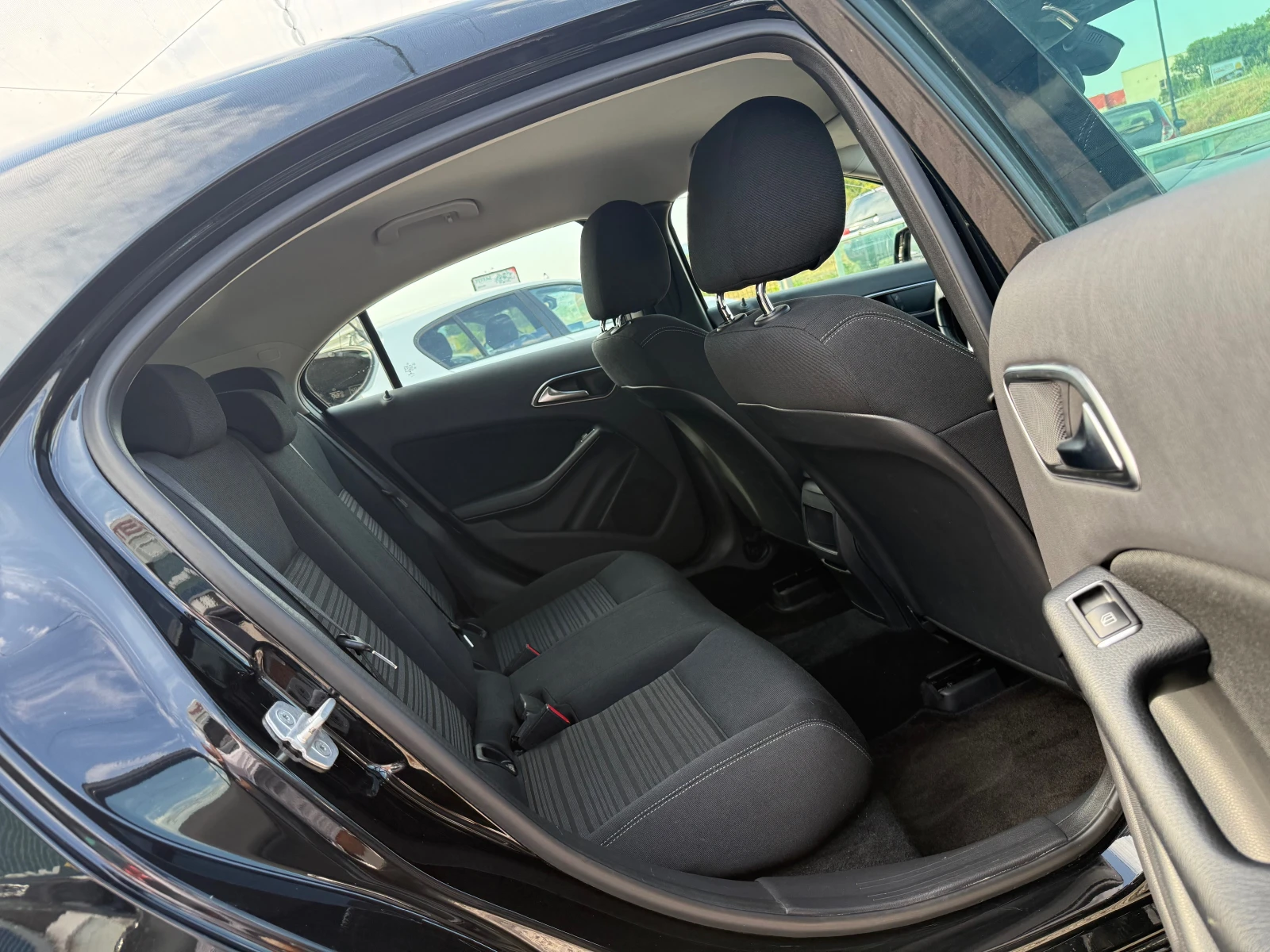 Mercedes-Benz A 180 1.6i, 6,  | Mobile.bg   14