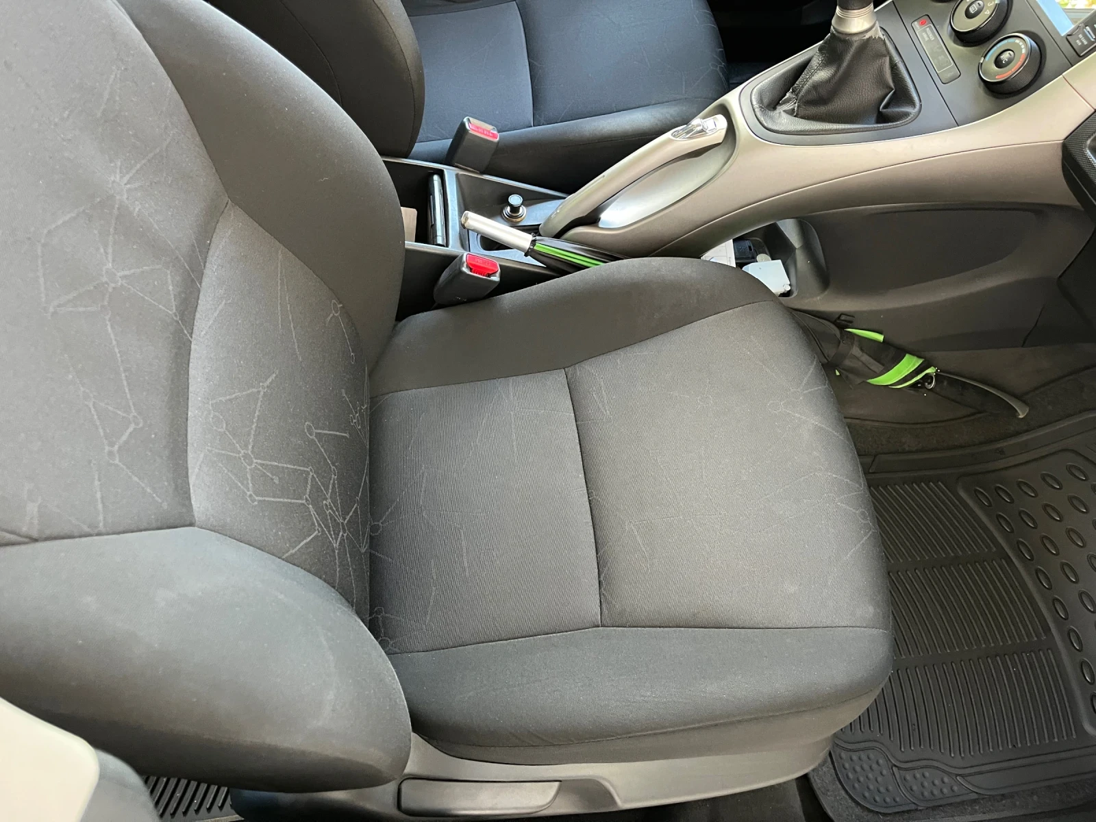 Toyota Auris D4D - изображение 2