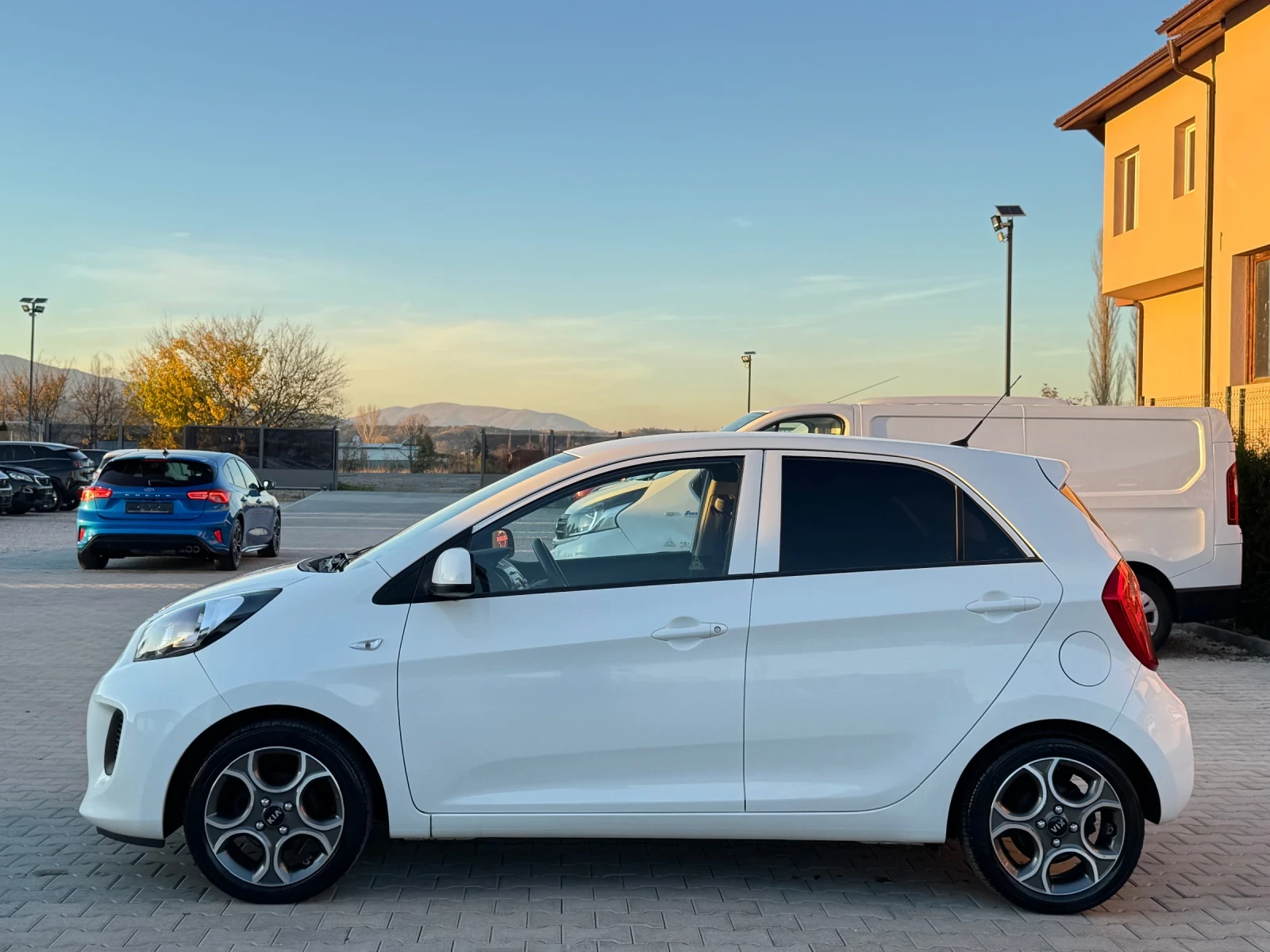 Kia Picanto 1.0i EURO-6 LPG - изображение 2