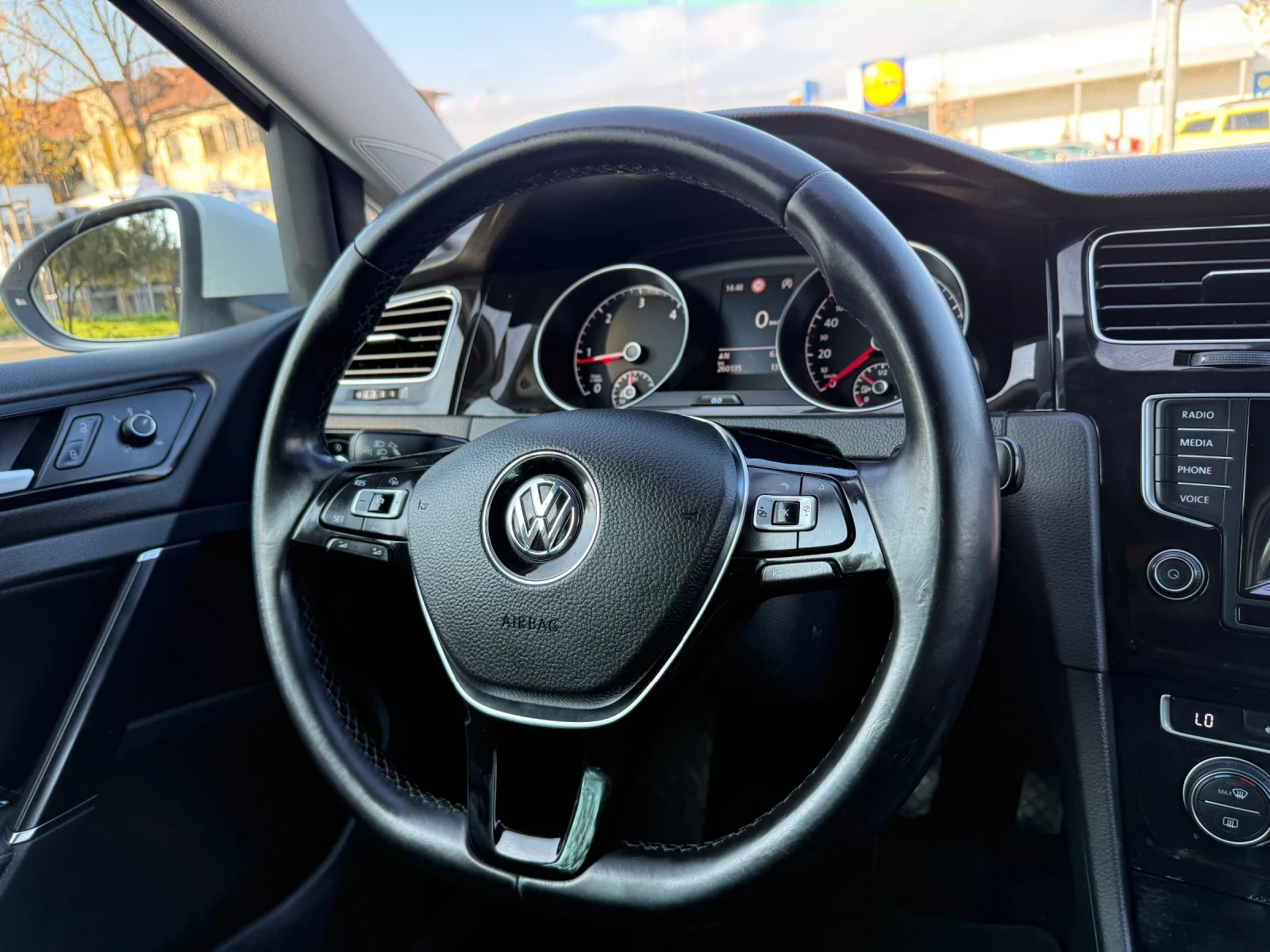 VW Golf 2.0 TDI DSG | Mobile.bg   10