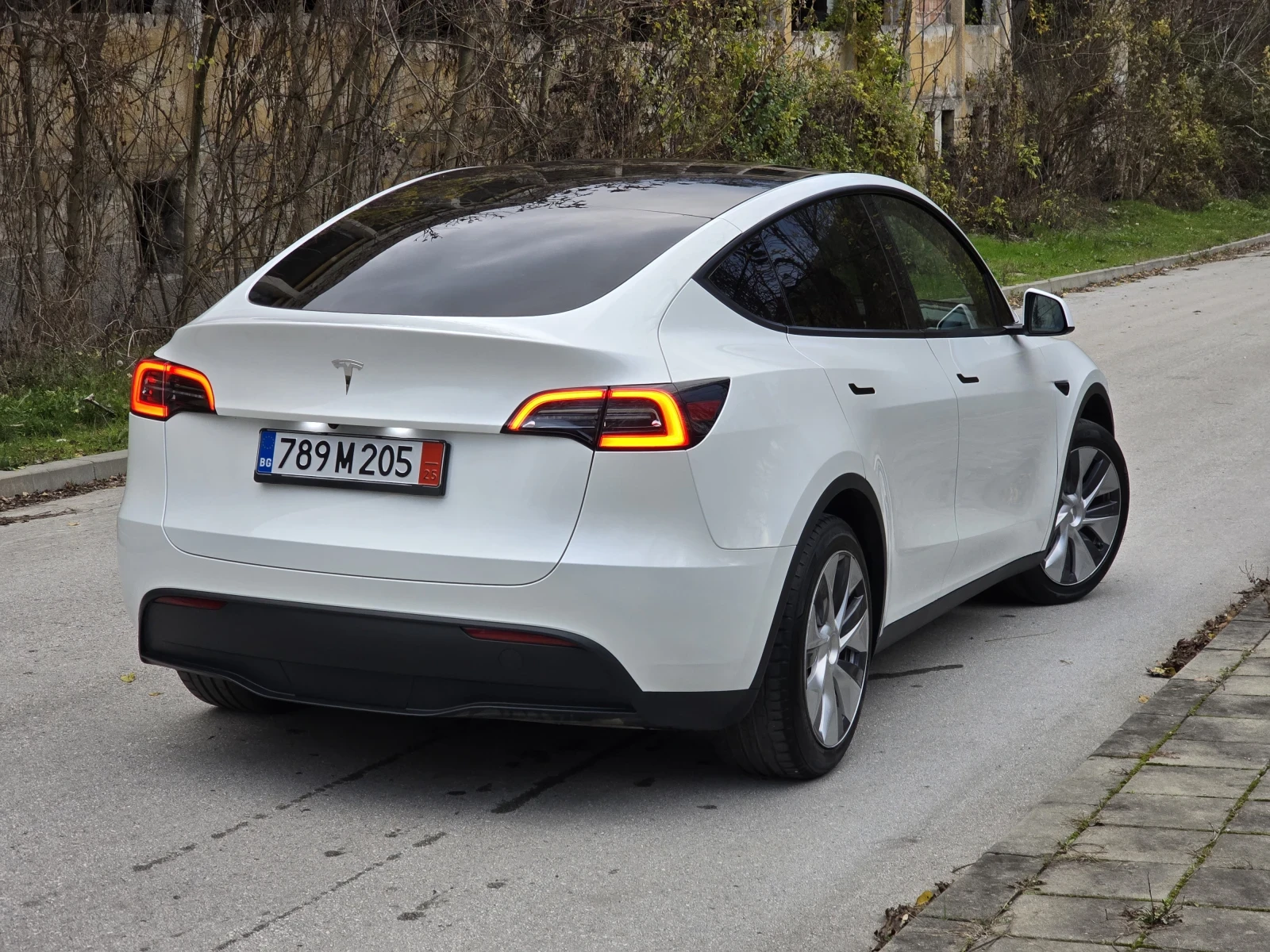 Tesla Model Y SR LFP �������� EU | 2����. �����i | Mobile.bg � ����������� 9