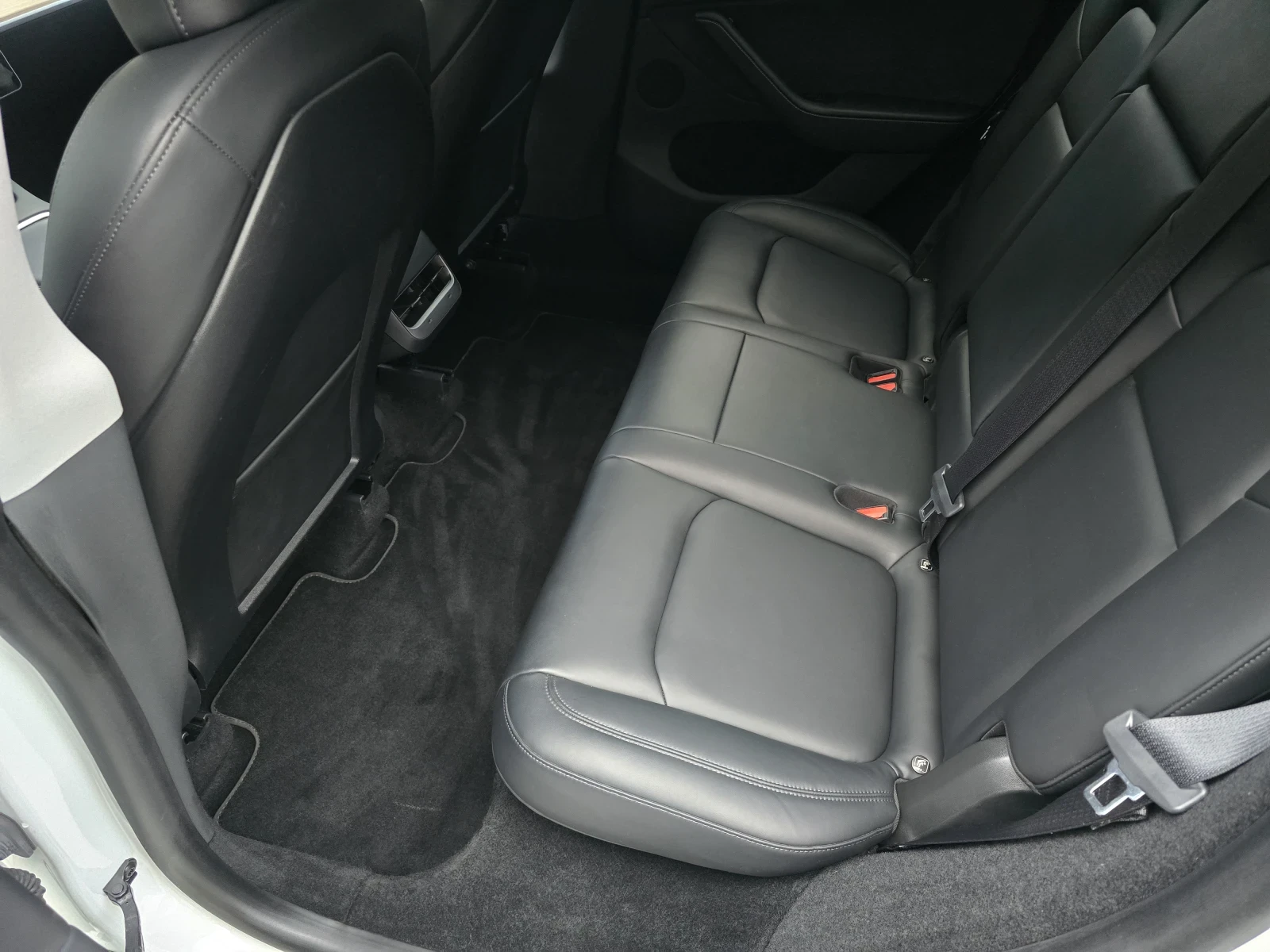 Tesla Model Y SR LFP Гаранция EU | 2комп. Джантi - изображение 6