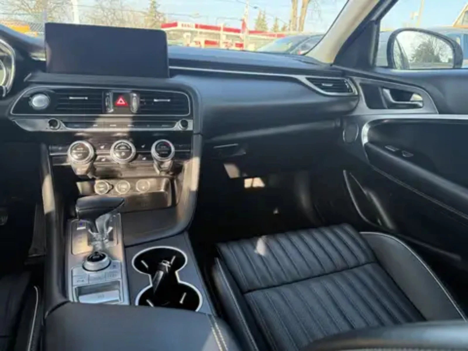 Genesis G70 2022/64000KM/2.0/PANO/360/4x4/CARFAX | Mobile.bg � ����������� 9