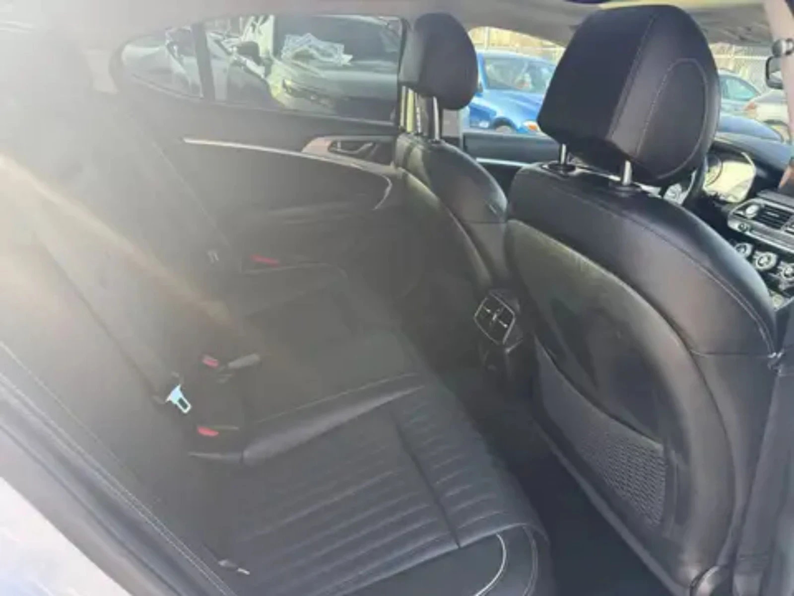 Genesis G70 2022/64000KM/2.0/PANO/360/4x4/CARFAX | Mobile.bg � ����������� 15