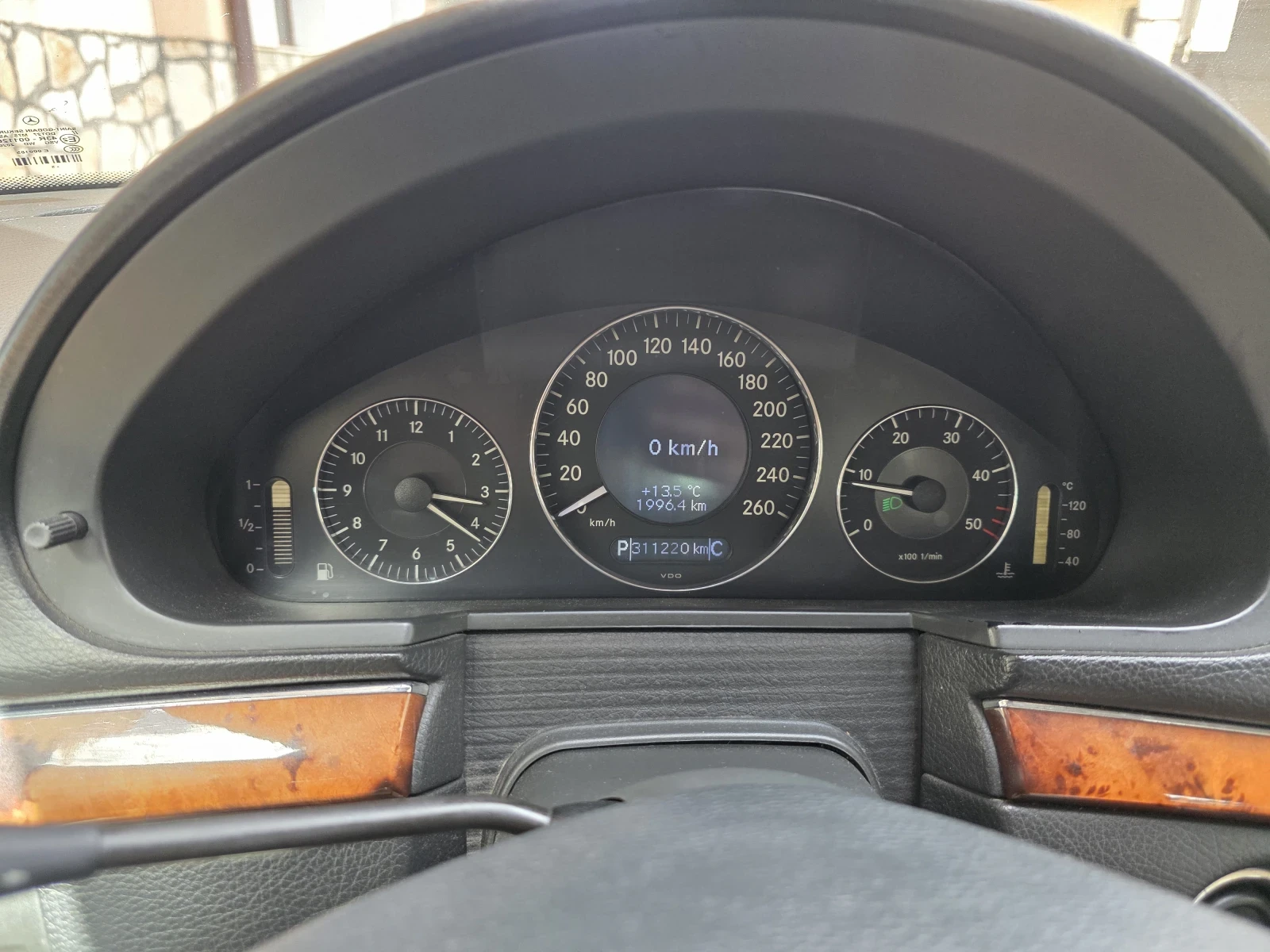 Mercedes-Benz E 220 W211, снимка 11 - Автомобили и джипове - 54099647