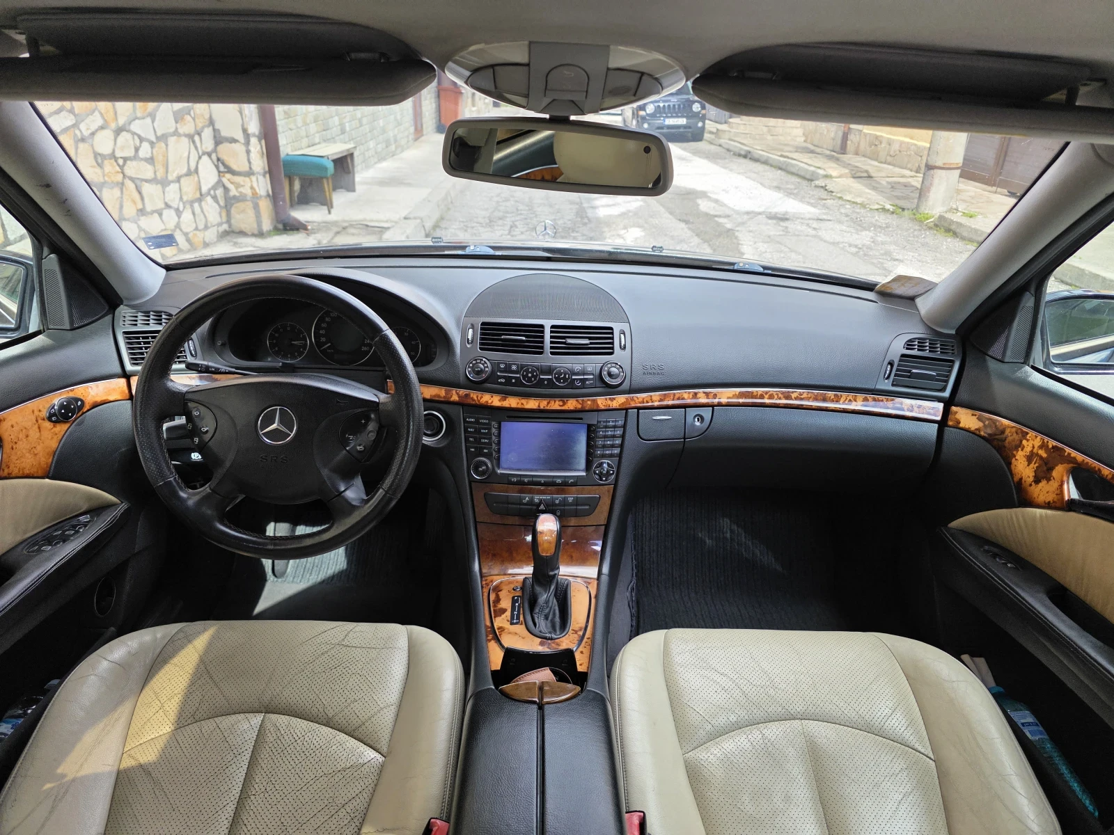 Mercedes-Benz E 220 W211, снимка 10 - Автомобили и джипове - 54099647