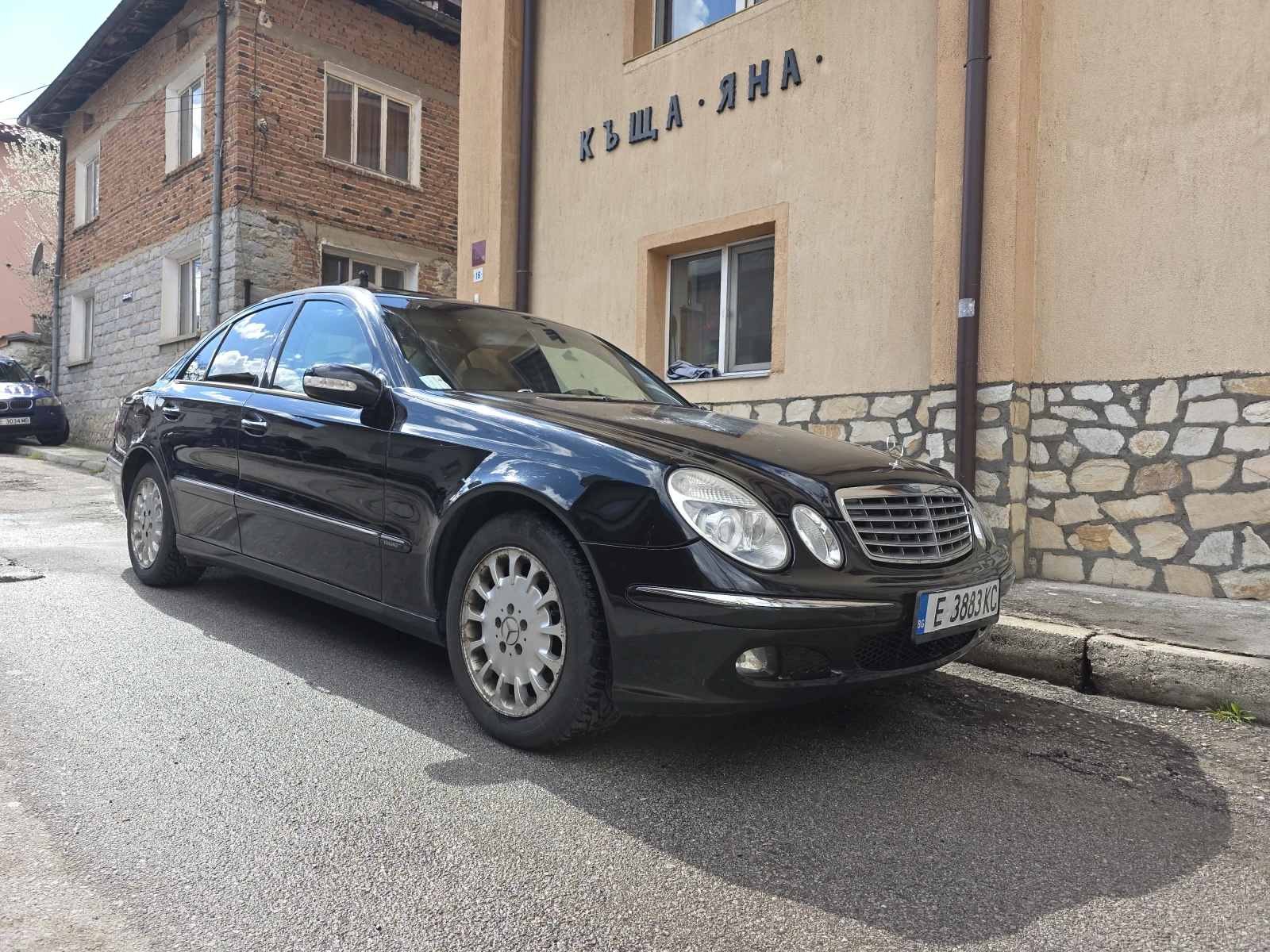 Mercedes-Benz E 220 W211, снимка 2 - Автомобили и джипове - 54099647