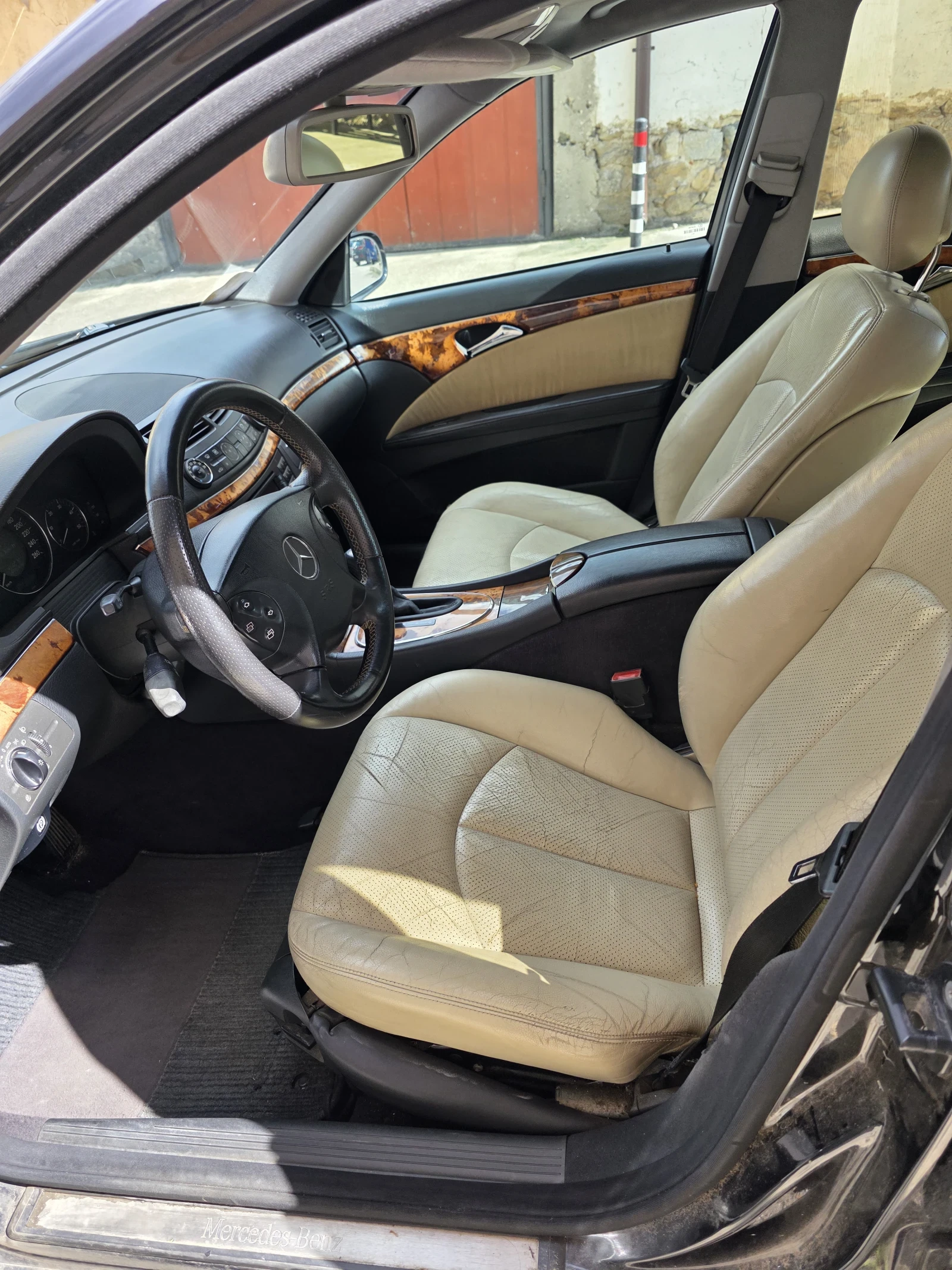 Mercedes-Benz E 220 W211, снимка 8 - Автомобили и джипове - 54099647