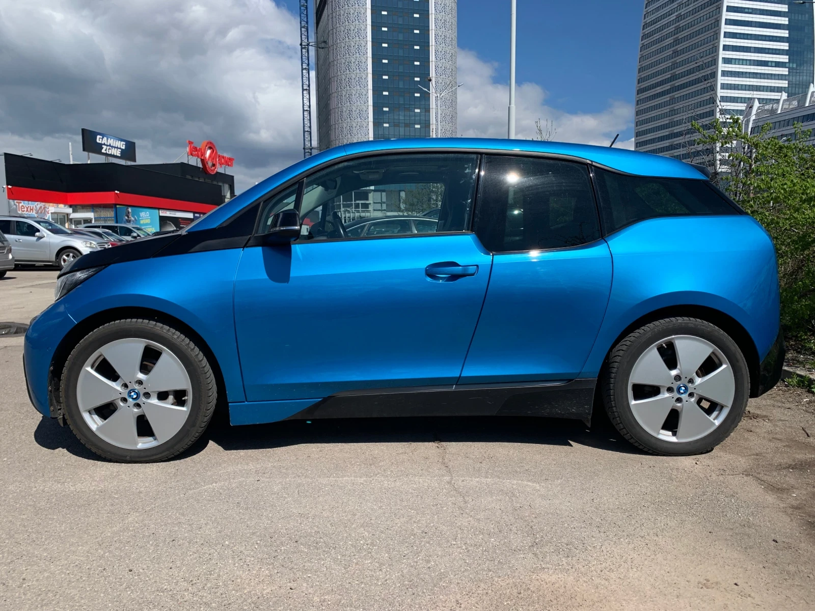 BMW i3 94ah* REX* Серв.Ист.БМВ ГЕРМАНИЯ, снимка 4 - Автомобили и джипове - 54235578