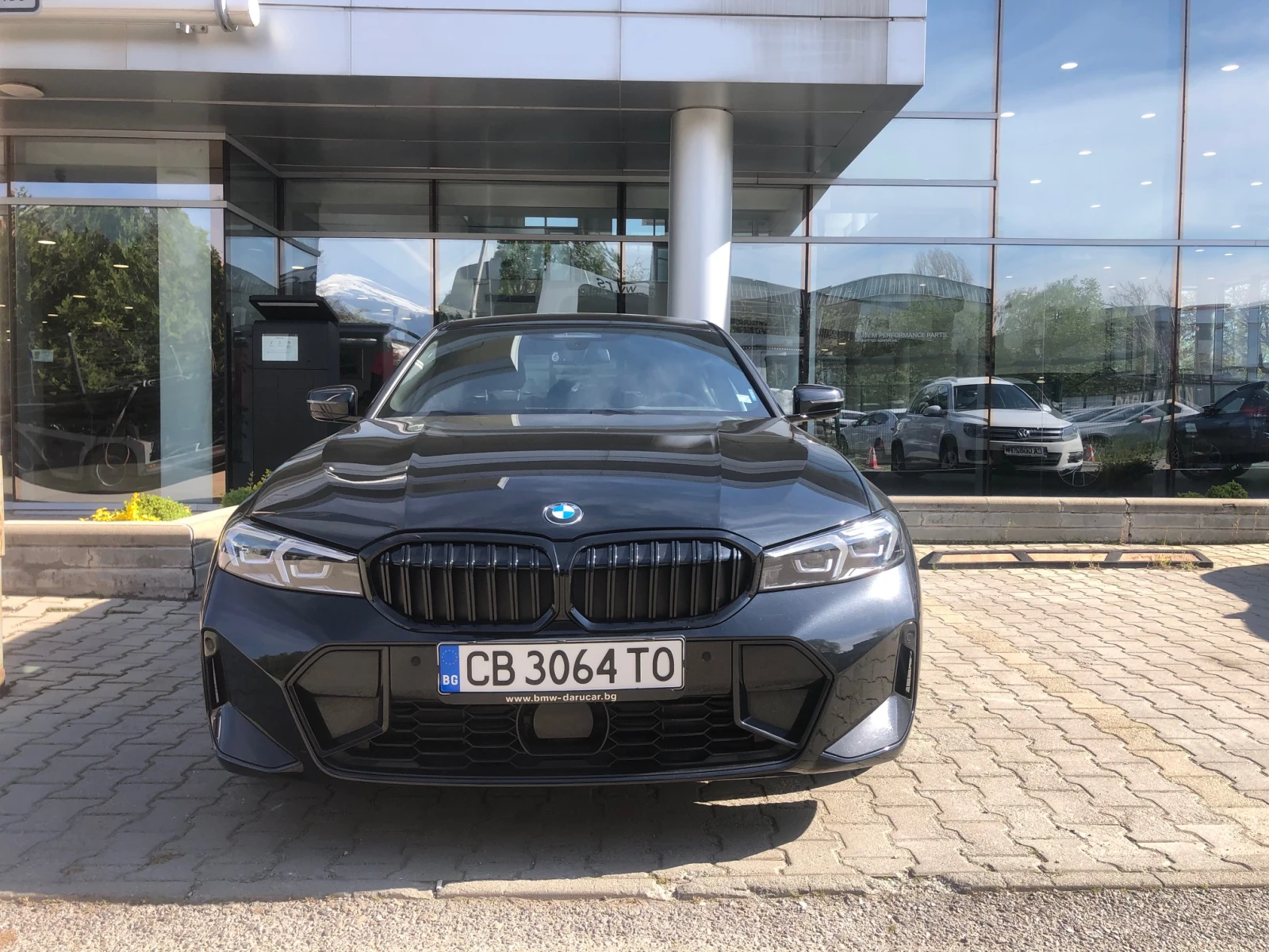 BMW 320 xDrive М Paket Facelift, снимка 5 - Автомобили и джипове - 54300735
