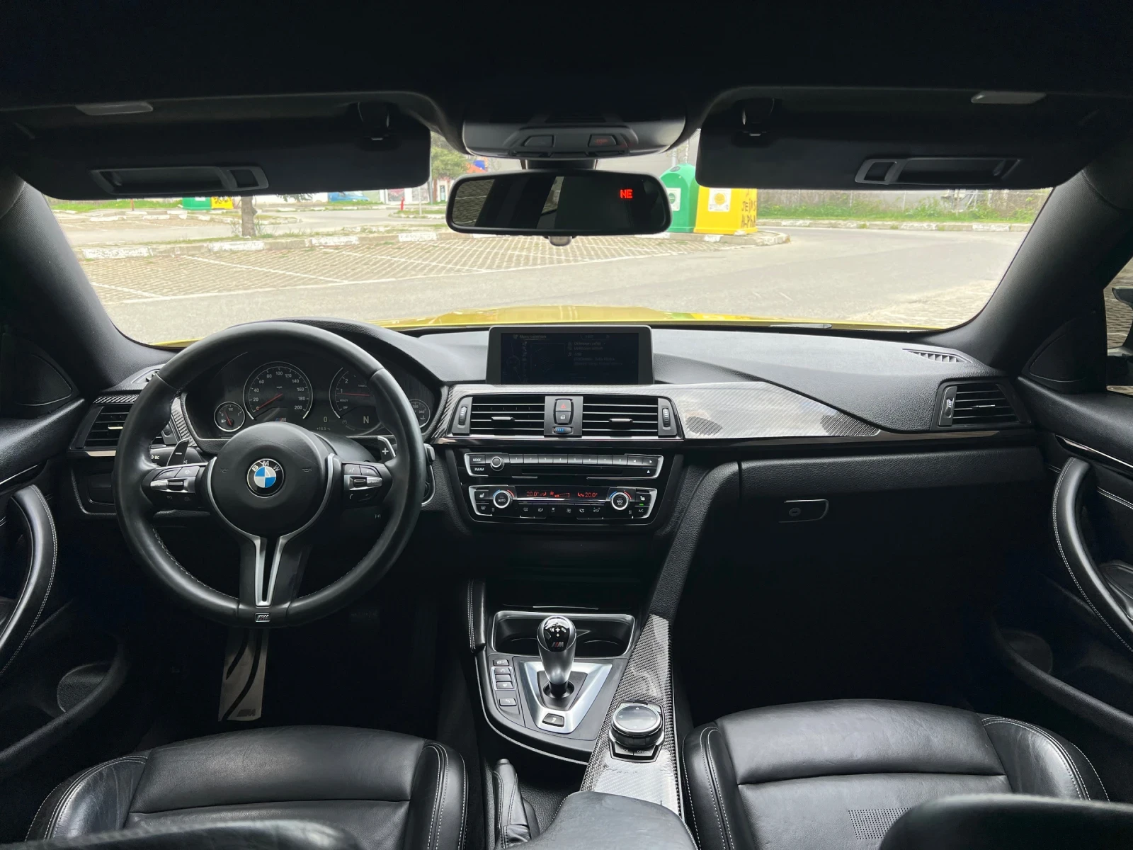 BMW M4 Austin Yellow, снимка 6 - Автомобили и джипове - 54358319