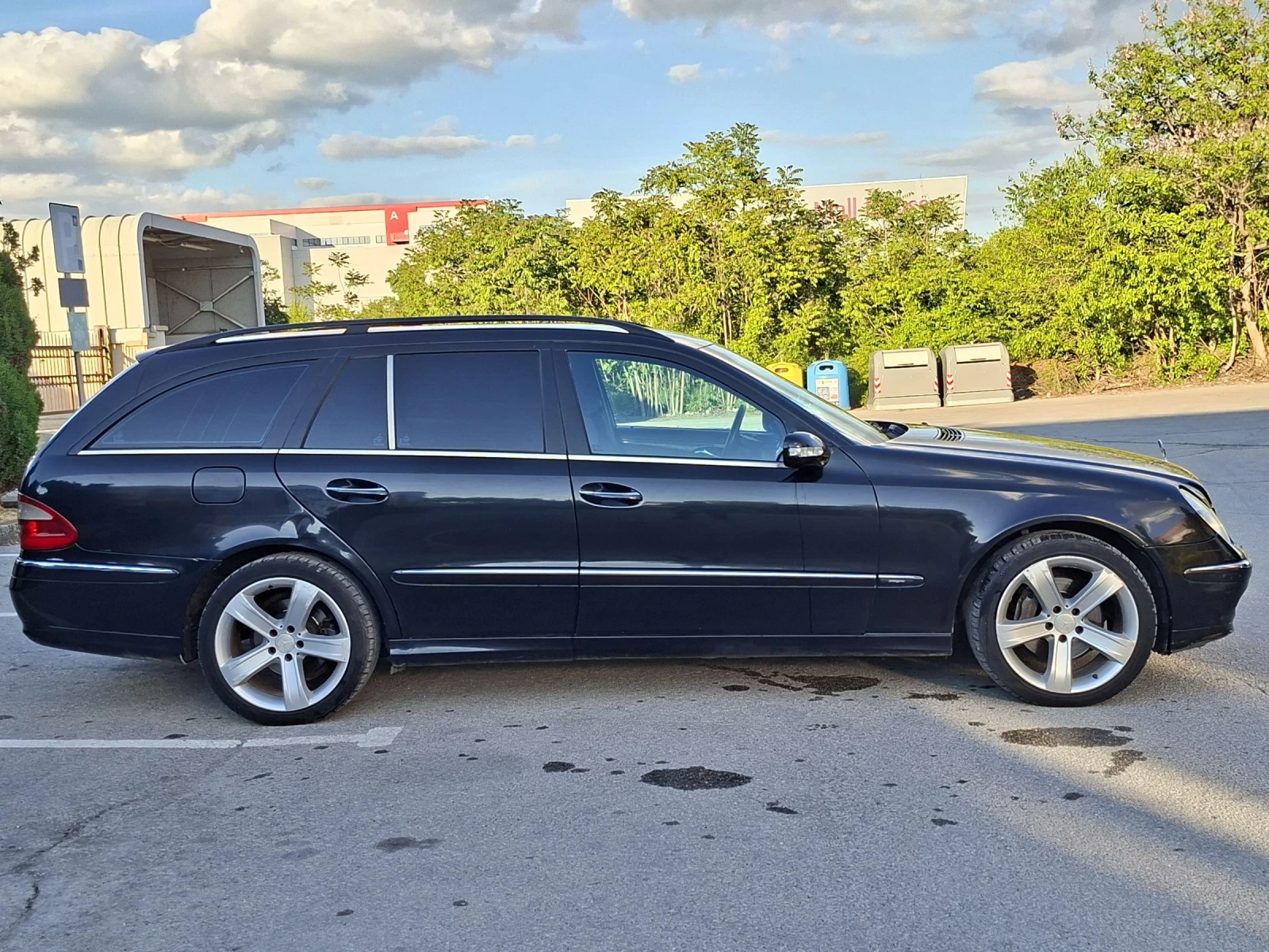 Mercedes-Benz E 320, снимка 3 - Автомобили и джипове - 54674519