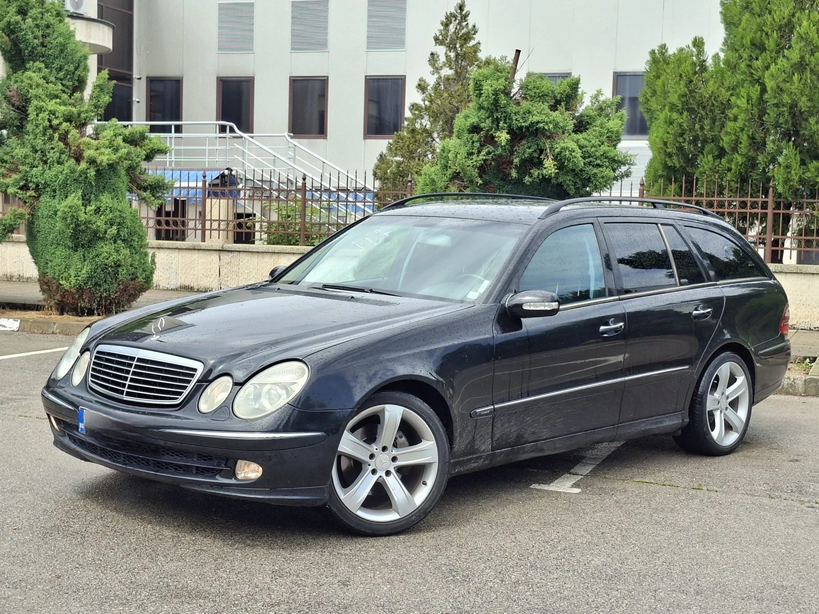 Mercedes-Benz E 320