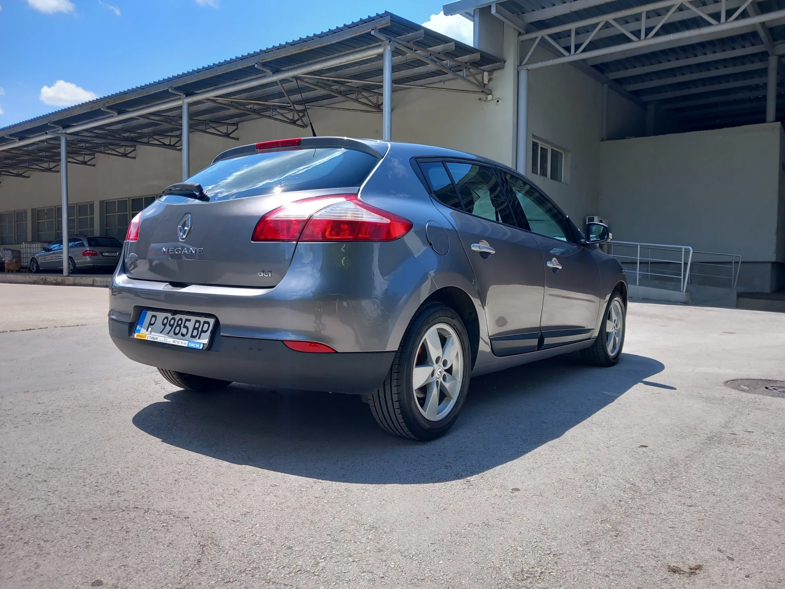 Renault Megane 1.5, снимка 5 - Автомобили и джипове - 54717348