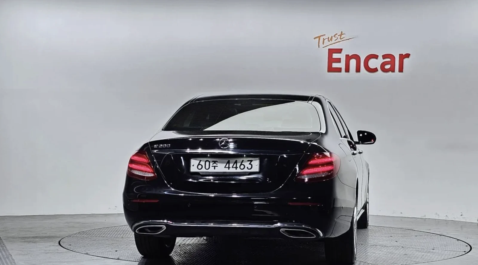 Mercedes-Benz E 200, снимка 4 - Автомобили и джипове - 54869367