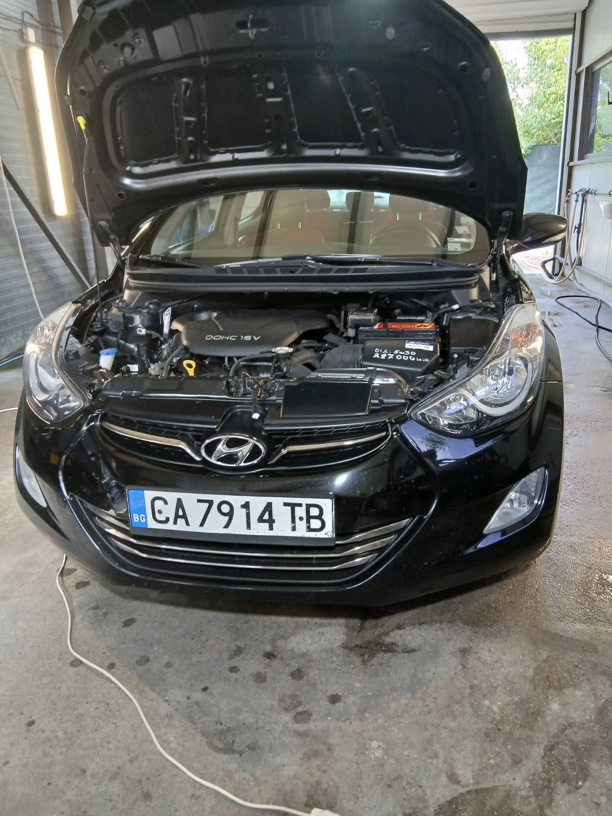 Hyundai Elantra, снимка 7 - Автомобили и джипове - 55092027