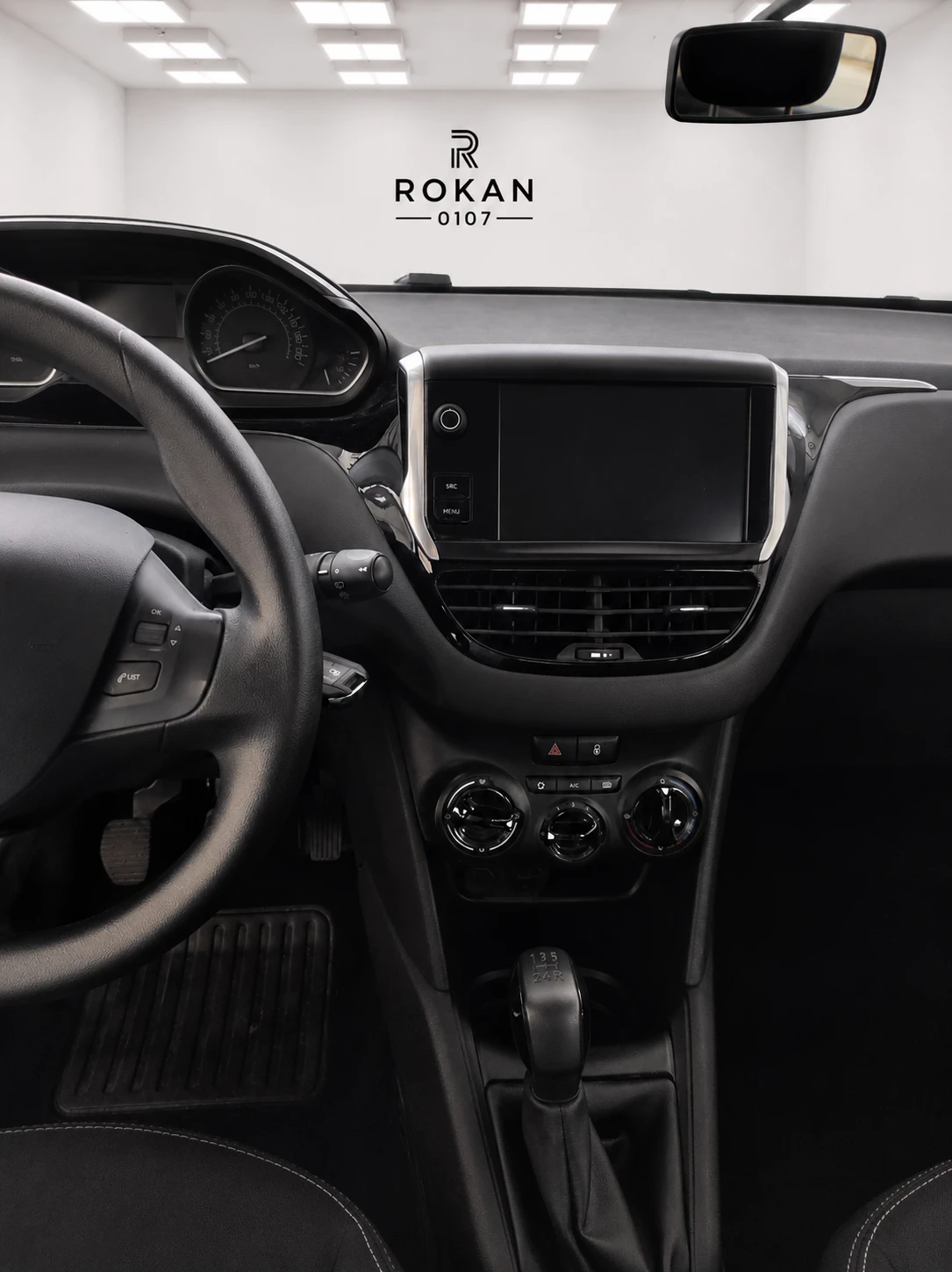 Peugeot 208, снимка 5 - Автомобили и джипове - 55152545