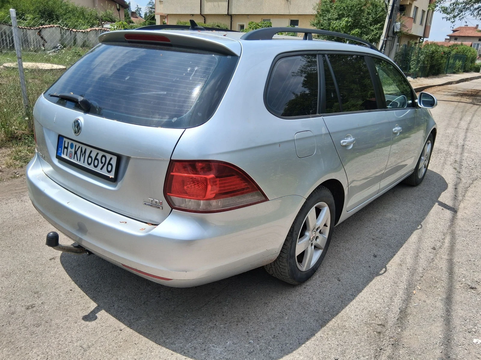 VW Golf Variant 1.6тди 105коня Автопилот Климатроник , снимка 4 - Автомобили и джипове - 55313313