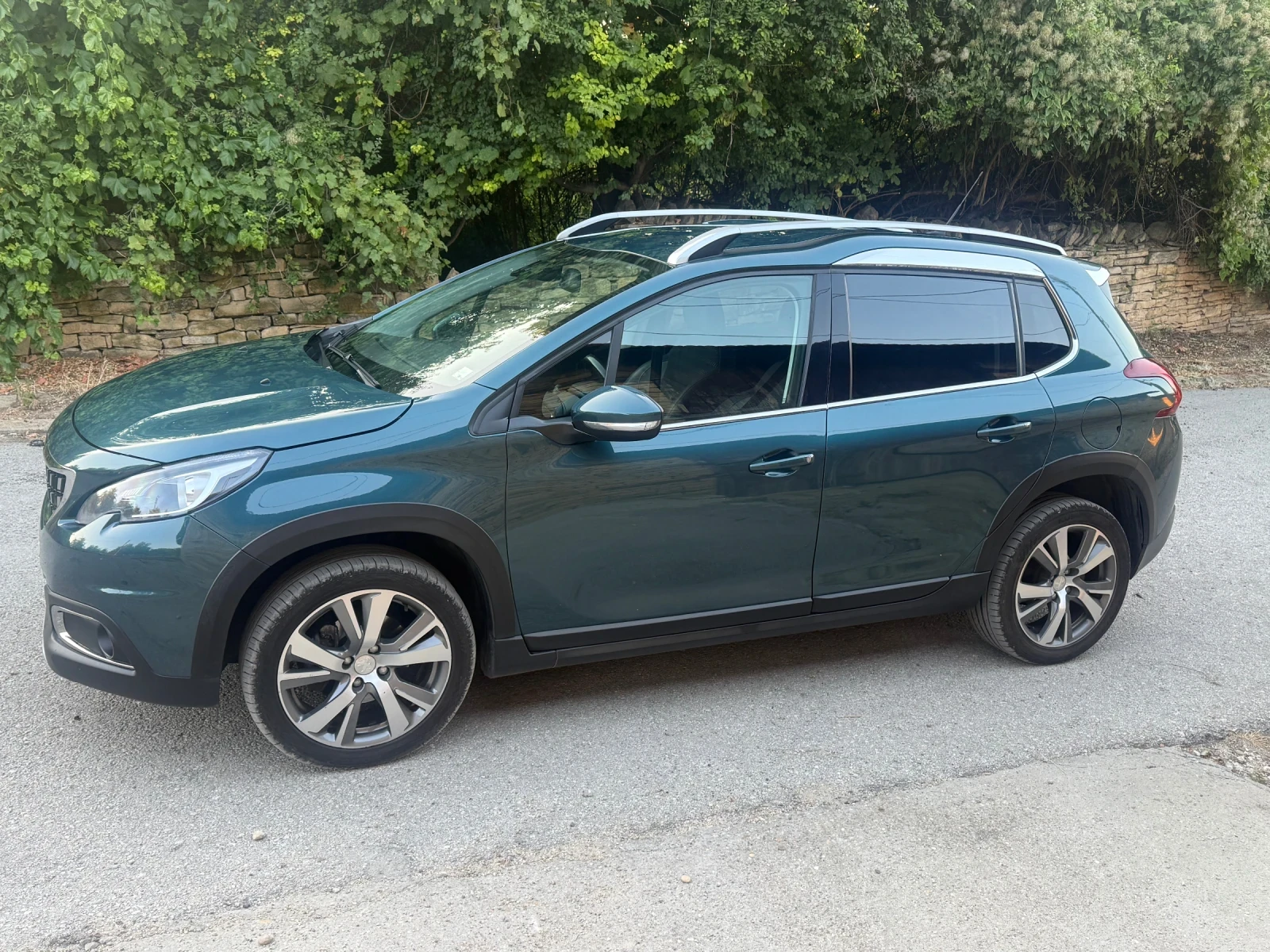 Peugeot 2008 1.6HDI, снимка 2 - Автомобили и джипове - 55556833