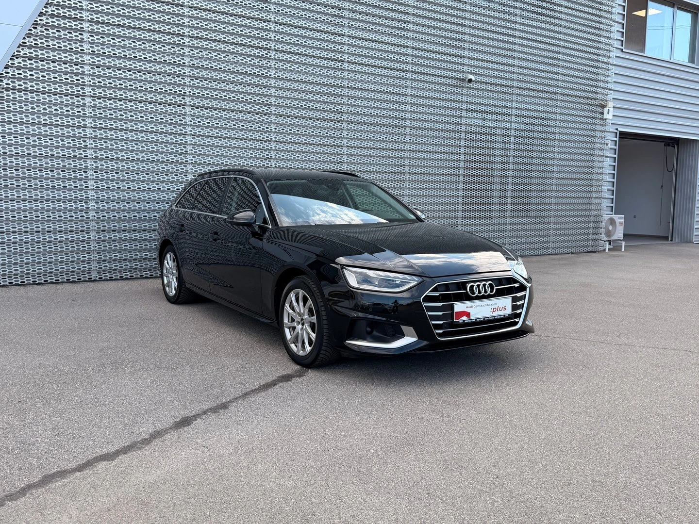 Audi A4, снимка 3 - Автомобили и джипове - 56316406