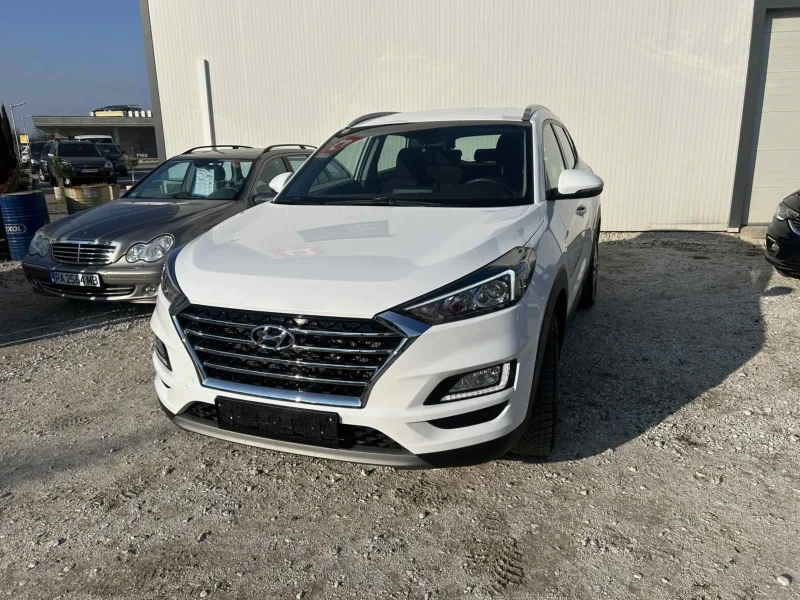 Hyundai Tucson 1.6CRDI 4x4 , снимка 2 - Автомобили и джипове - 48965549