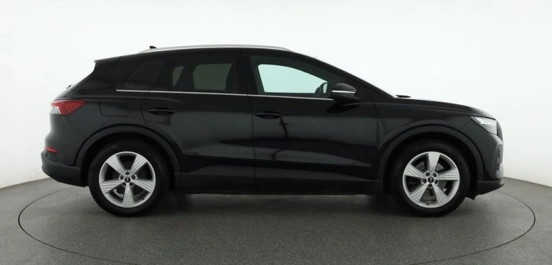 Audi Q4 e-tron 35, снимка 5 - Автомобили и джипове - 52688532
