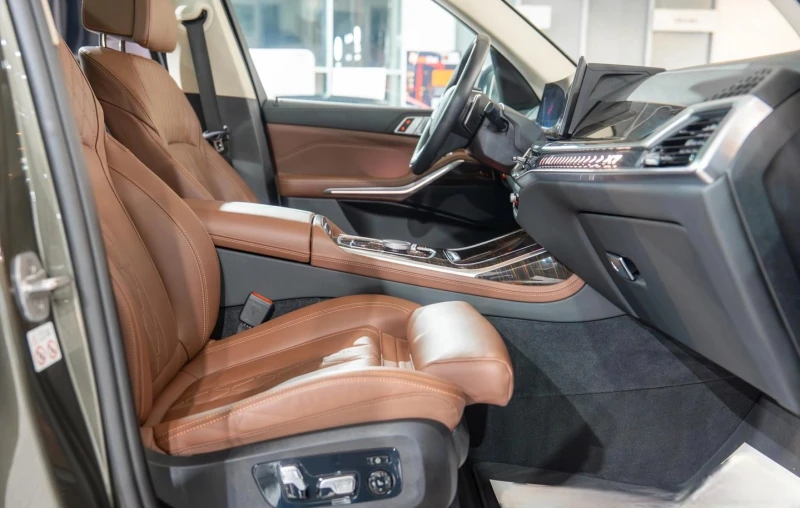 BMW X7 xDrive40i, снимка 7 - Автомобили и джипове - 52739948