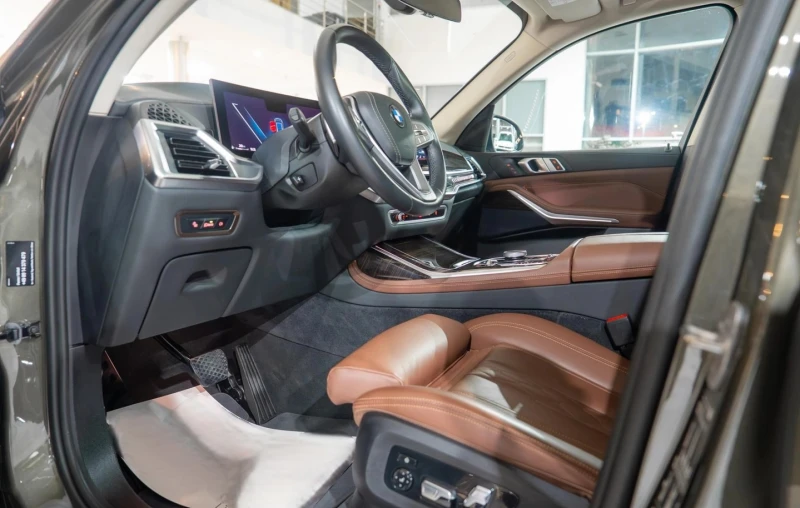 BMW X7 xDrive40i, снимка 6 - Автомобили и джипове - 52739948