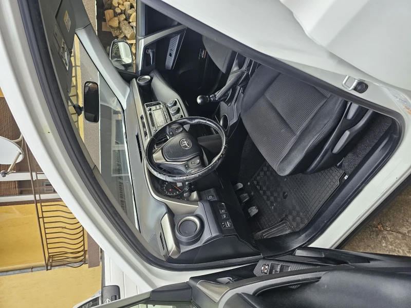 Toyota Rav4 2.0, снимка 4 - Автомобили и джипове - 52878635