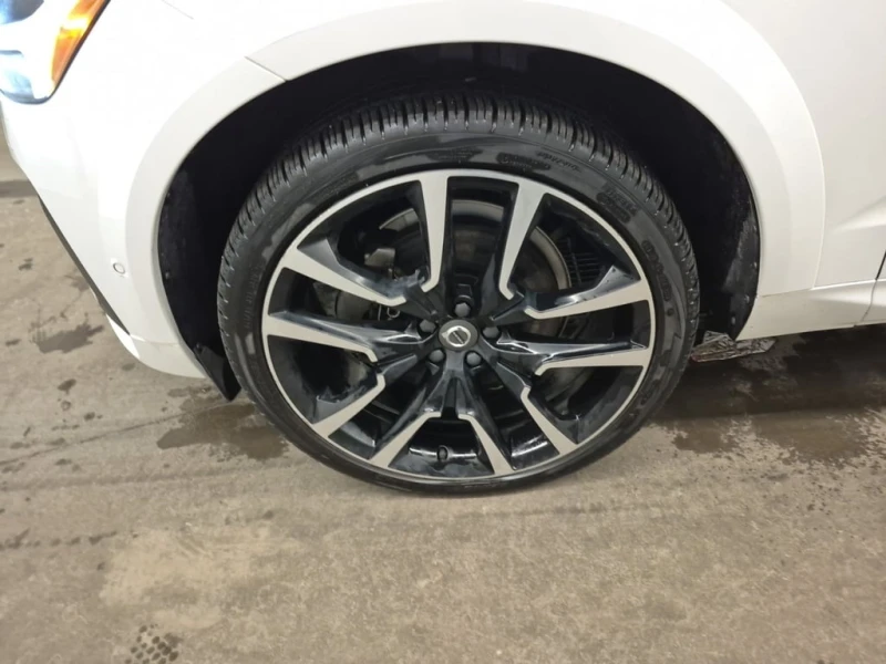 Volvo XC60 * ULTIMATE DARK THEME * CARFAX * ЦЕНА ДО БГ, снимка 15 - Автомобили и джипове - 52990646