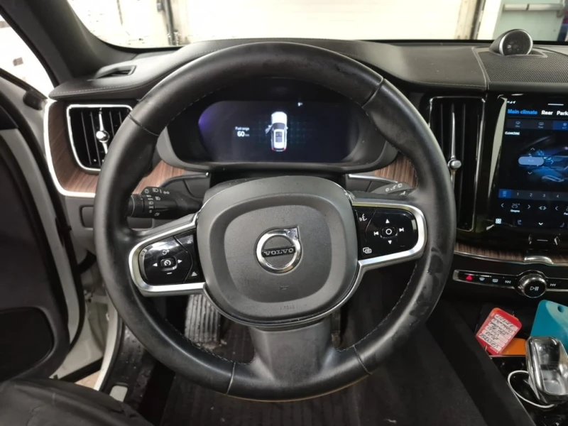 Volvo XC60 * ULTIMATE DARK THEME * CARFAX * ЦЕНА ДО БГ, снимка 10 - Автомобили и джипове - 52990646