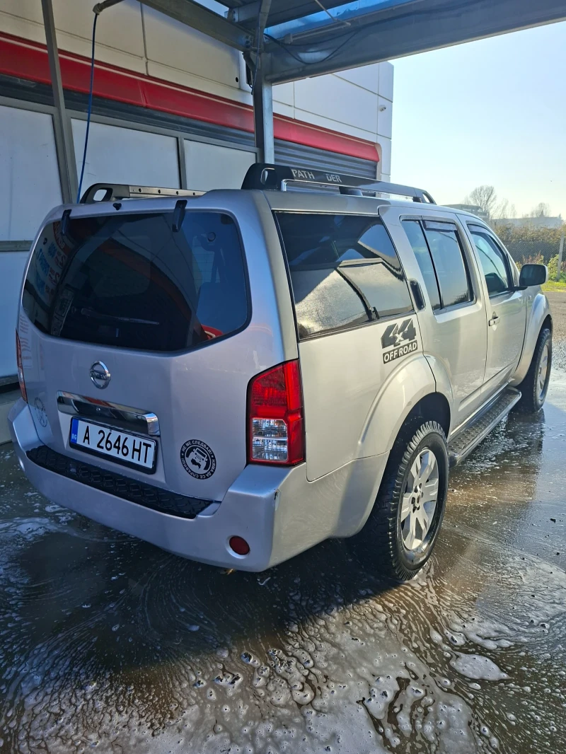 Nissan Pathfinder  2.5 dCi AUTOMAT | 4х4 с понижава| Рамен, снимка 4 - Автомобили и джипове - 53392943