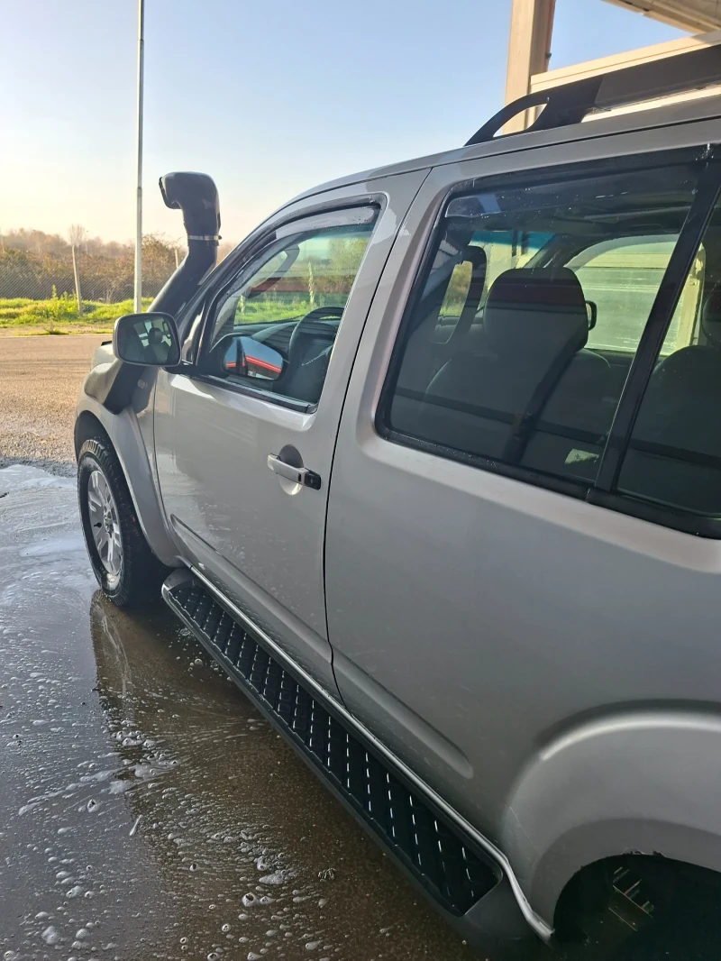 Nissan Pathfinder  2.5 dCi AUTOMAT | 4х4 с понижава| Рамен, снимка 5 - Автомобили и джипове - 53392943