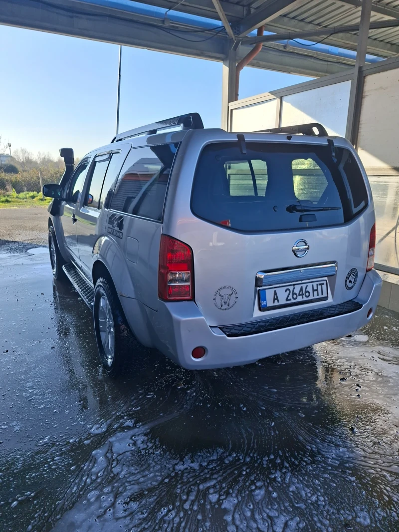 Nissan Pathfinder  2.5 dCi AUTOMAT | 4х4 с понижава| Рамен, снимка 14 - Автомобили и джипове - 53392943