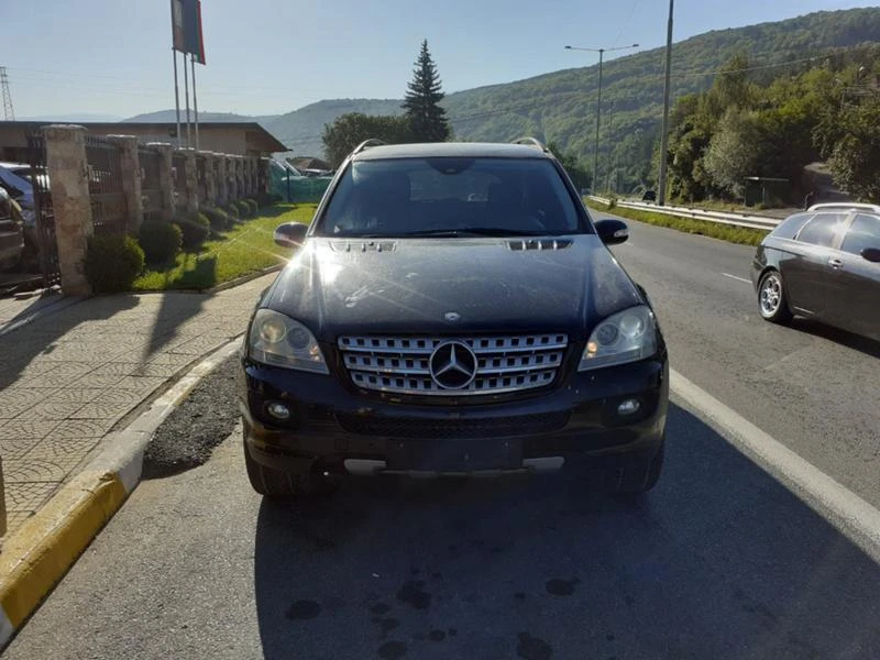 Mercedes-Benz ML 320 3.2b, снимка 1 - Автомобили и джипове - 35782809