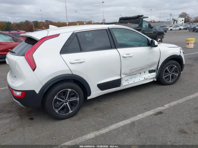 Kia Niro LX - изображение 4
