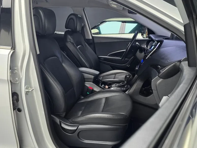 Hyundai Santa fe 2.0 CRDi 4WD - САМО 30% АВАНС, снимка 10 - Автомобили и джипове - 56159115