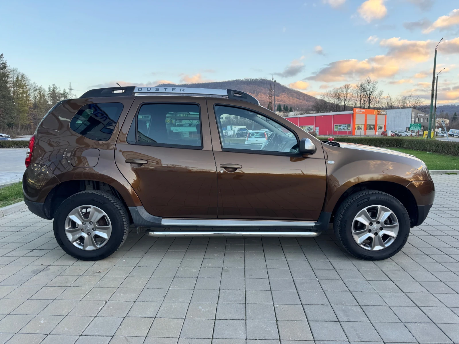 Dacia Duster * Navi* Leder* Tempomat* 108700km! | Mobile.bg � ����������� 8