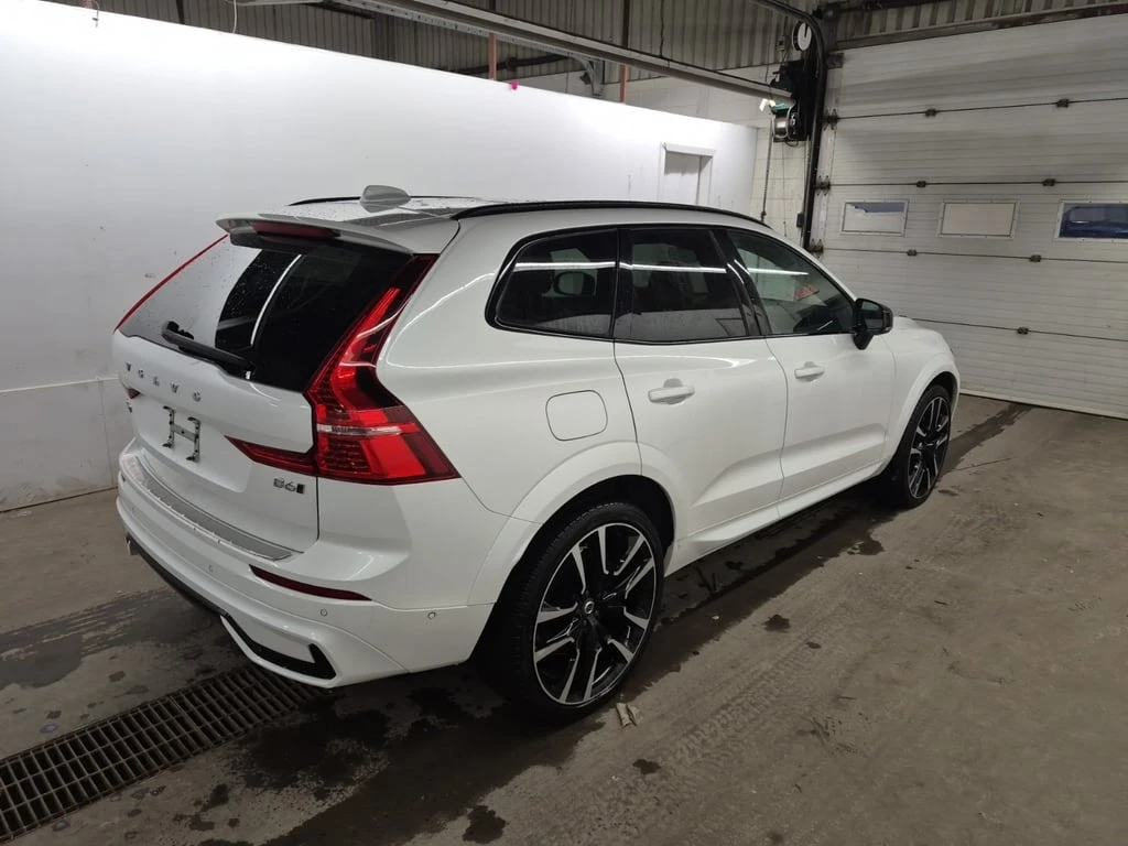 Volvo XC60 * ULTIMATE DARK THEME * CARFAX * ЦЕНА ДО БГ - изображение 4