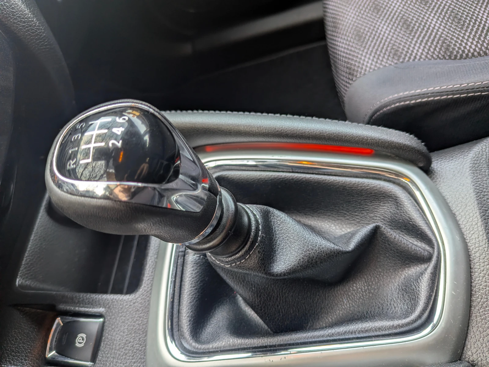 Nissan Qashqai * 1.5DCI* LED* LANE ASSYST* TRAFFIC SIGN* �������� | Mobile.bg � ����������� 14