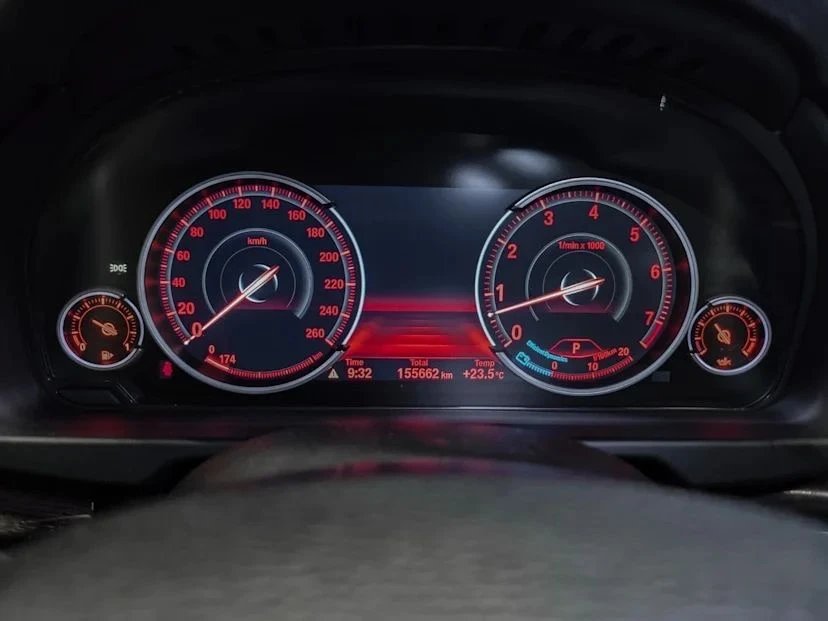 BMW X5 Xdrive* HUD* Keyless* Harman/Kardon* Ambient, снимка 8 - Автомобили и джипове - 53726079