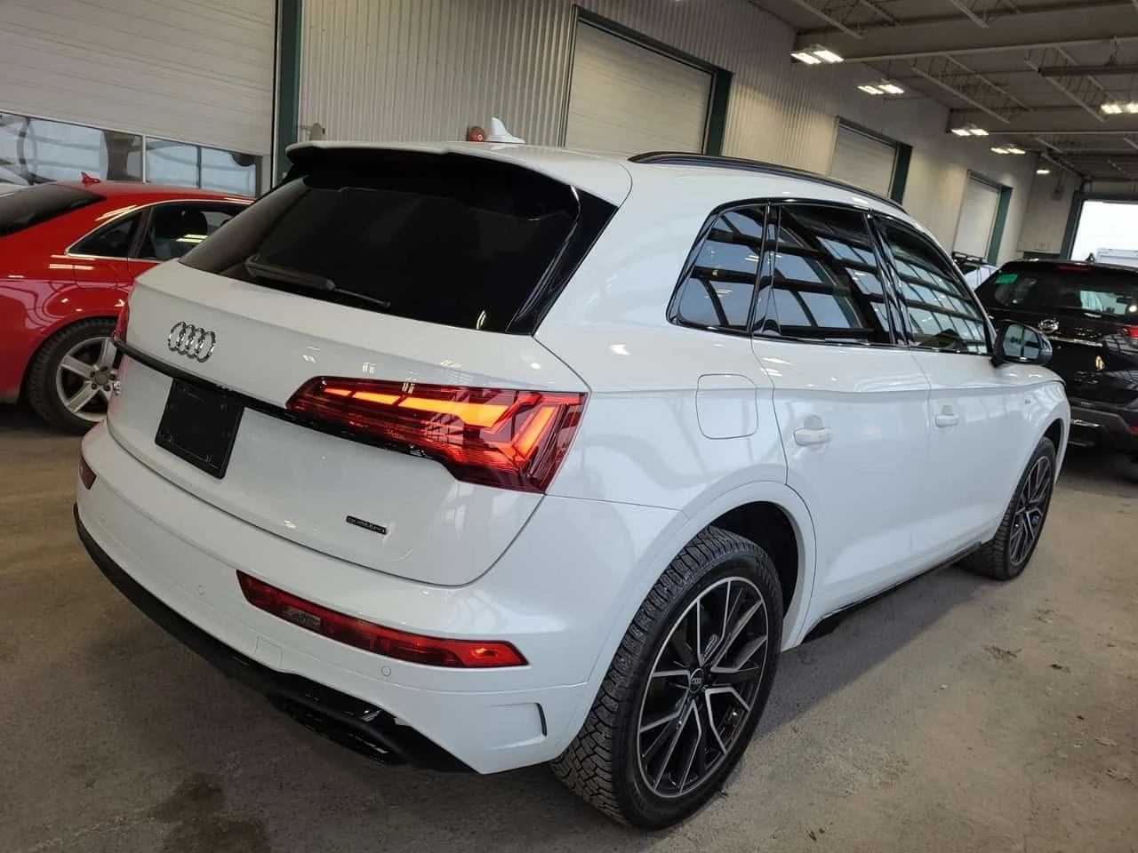 Audi Q5 45TFSI S-line * PREMIUM PLUS * CARFAX *  | Mobile.bg � ����������� 3