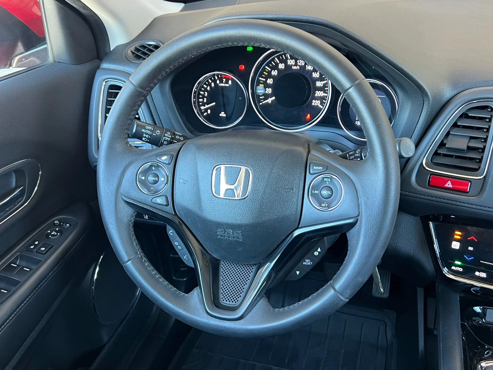 Honda Hr-v 1.5I-VTEC, ELEGANCE, ПЪЛНА СЕРВИЗНА ИСТОРИЯ-КАТО Н, снимка 14 - Автомобили и джипове - 54720631