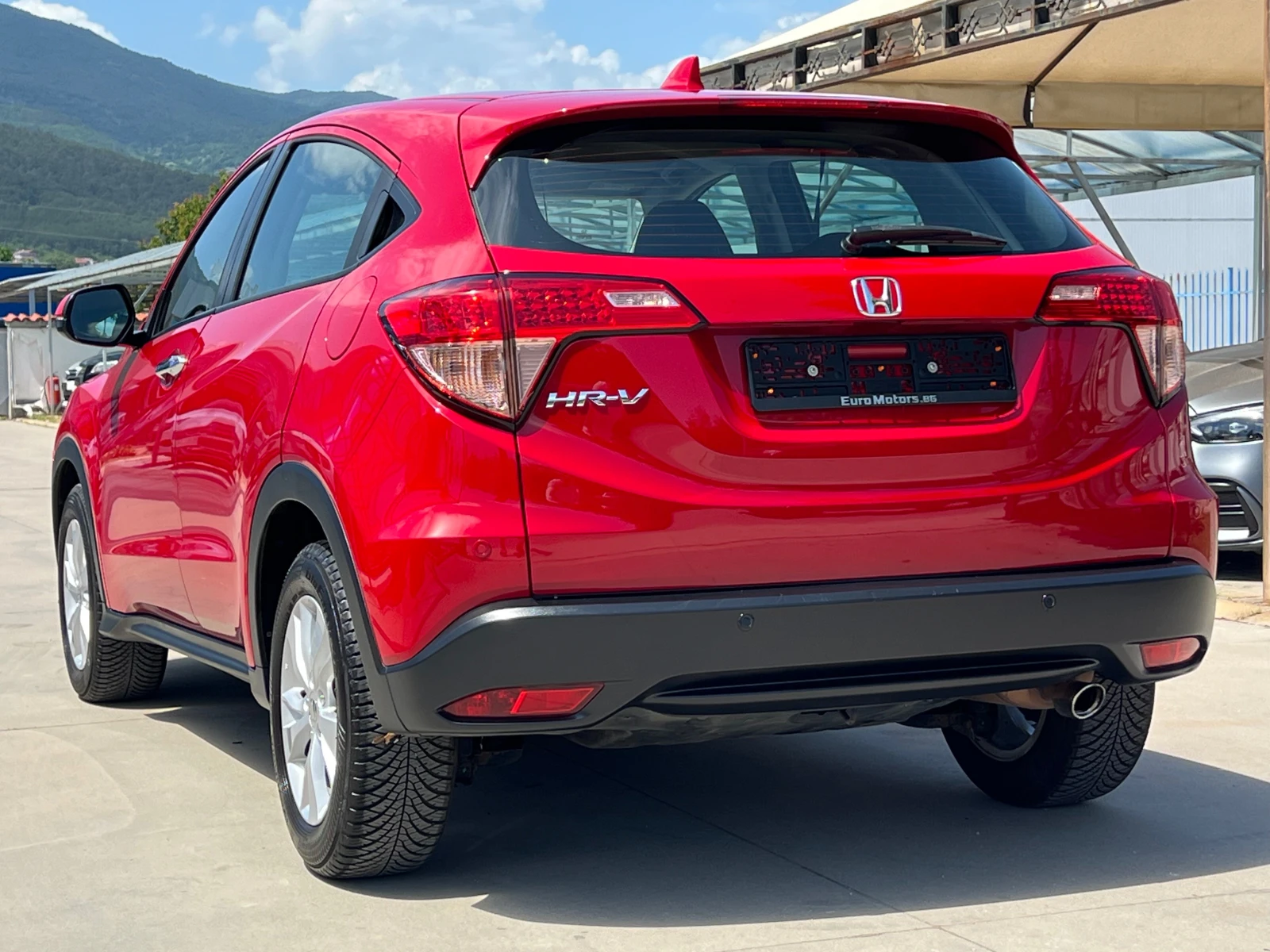 Honda Hr-v 1.5I-VTEC, ELEGANCE, ПЪЛНА СЕРВИЗНА ИСТОРИЯ-КАТО Н, снимка 6 - Автомобили и джипове - 54720631